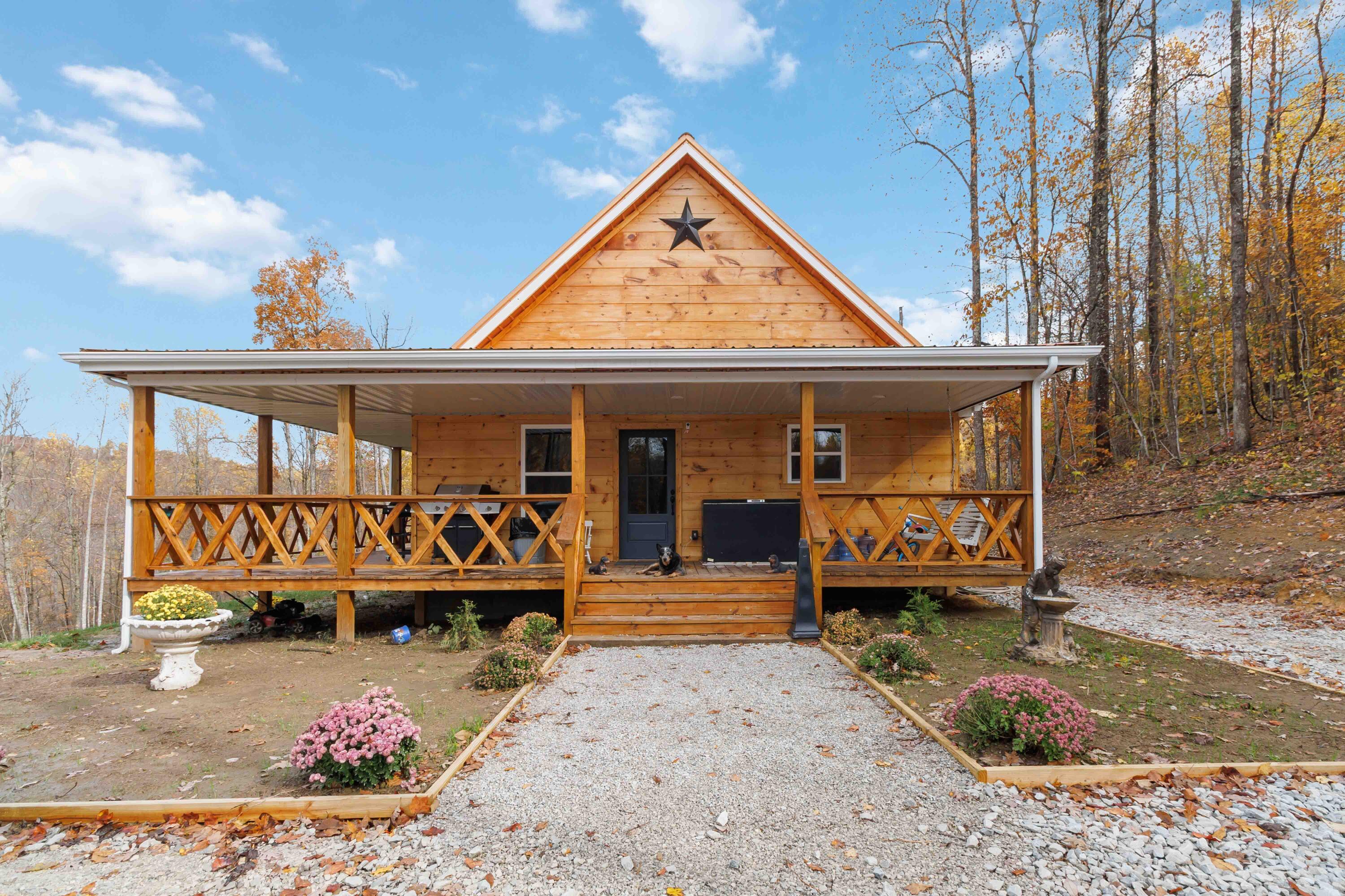 945 3447 Highway Property Photo 1