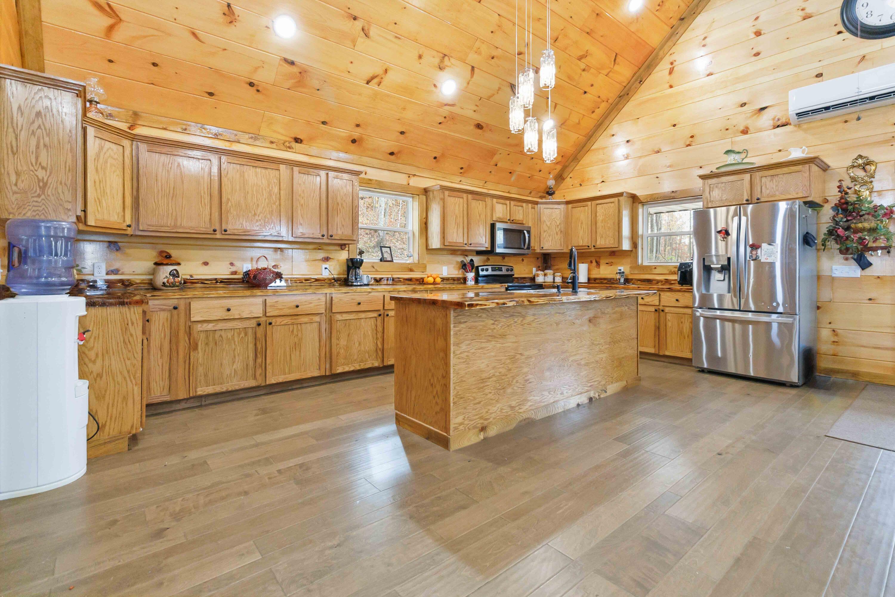 945 3447 Highway Property Photo 10