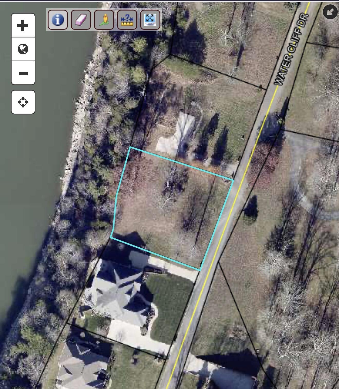 670 Water Cliff Drive Property Photo 3