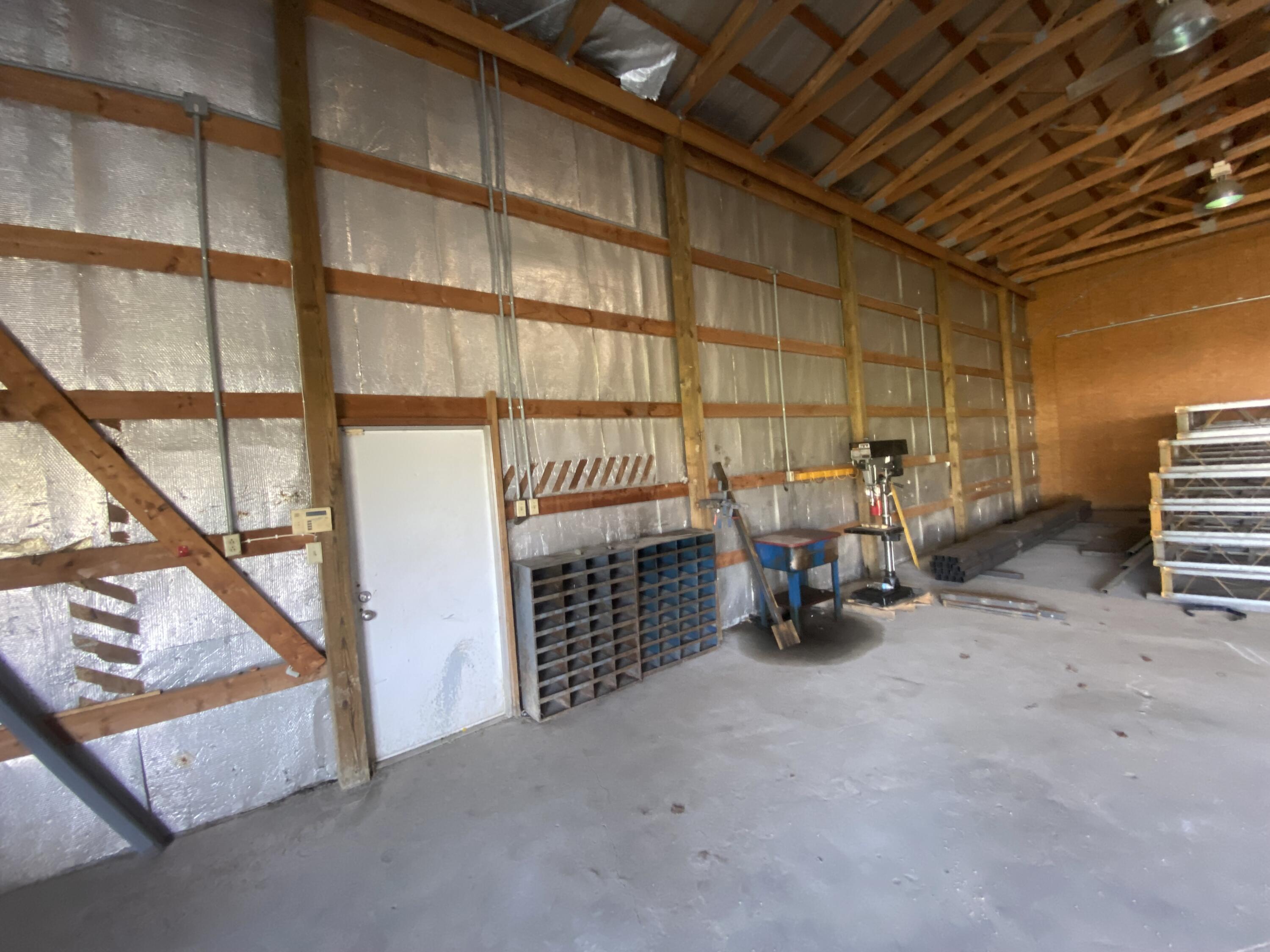 698 State Hwy 1383 Property Photo 23