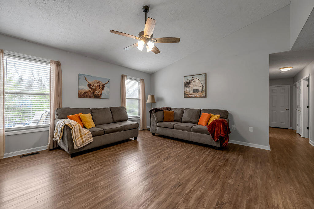 128 Wooded Way Property Photo 11