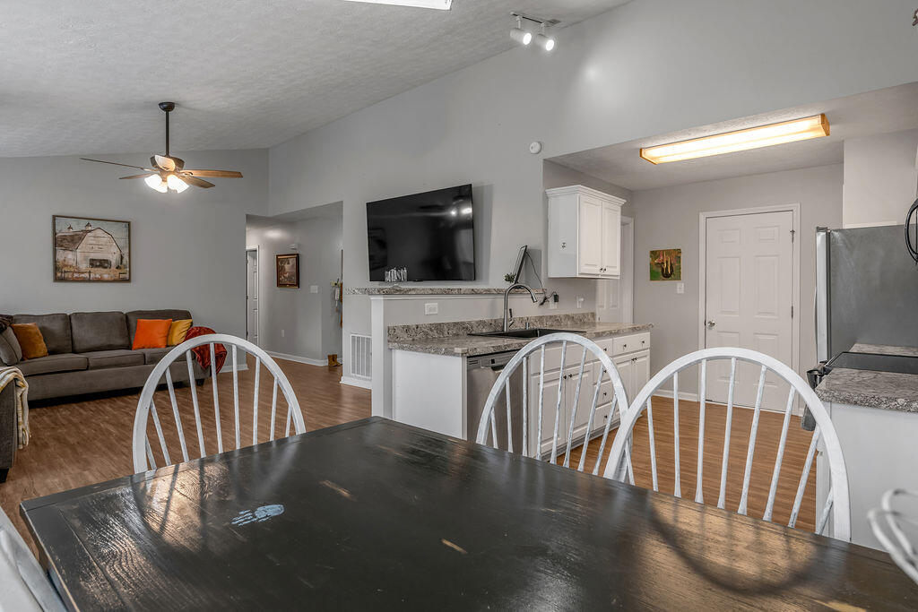 128 Wooded Way Property Photo 17