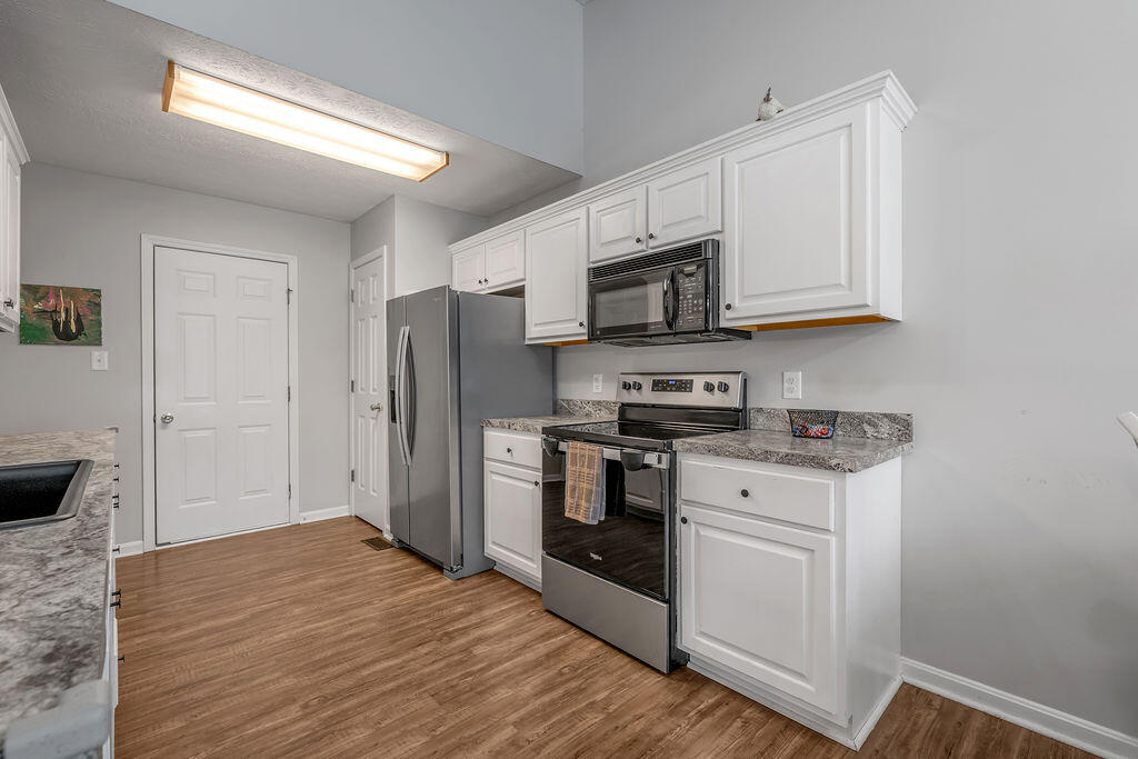128 Wooded Way Property Photo 18