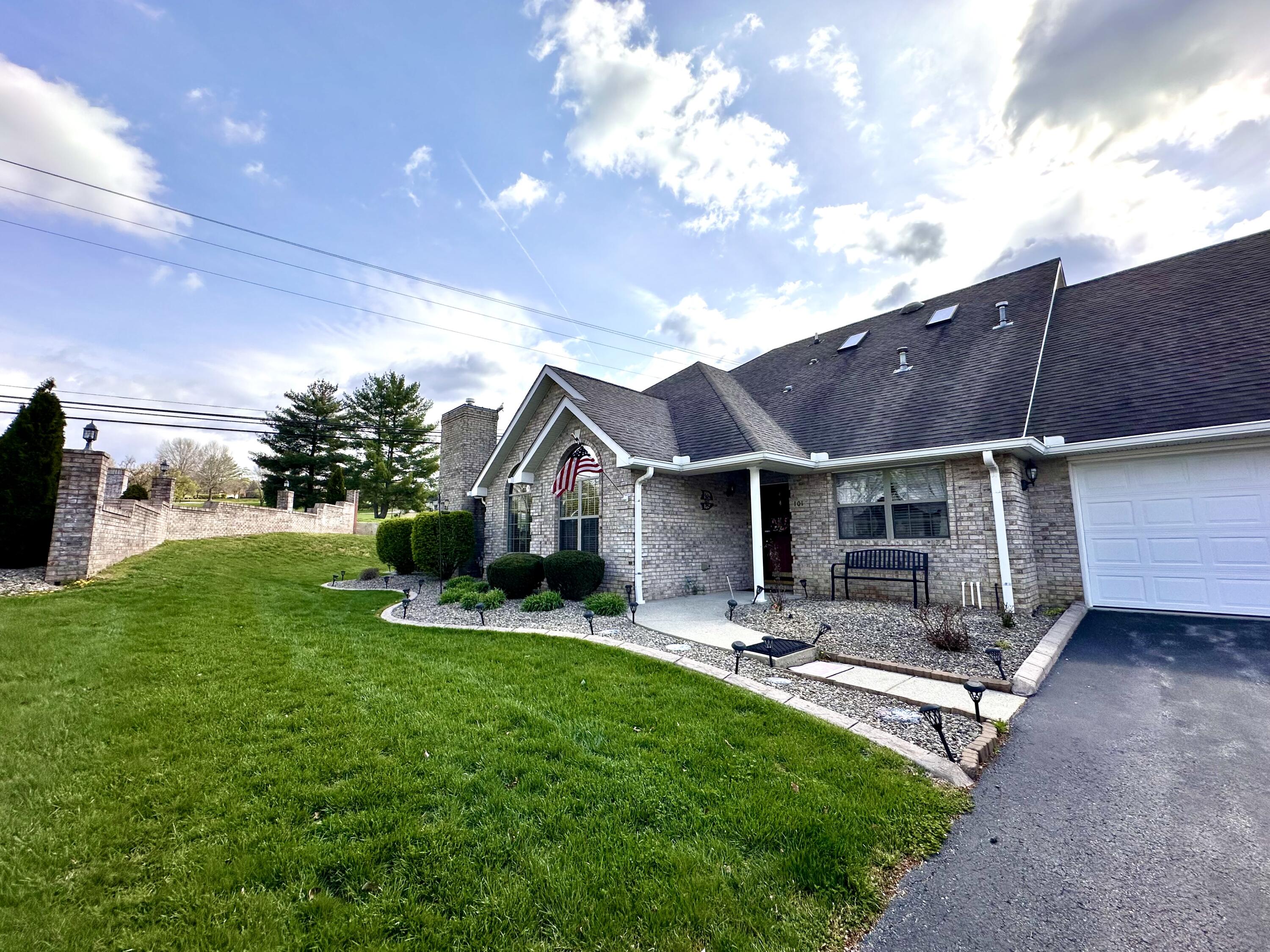 101 Village Drive Property Photo 16