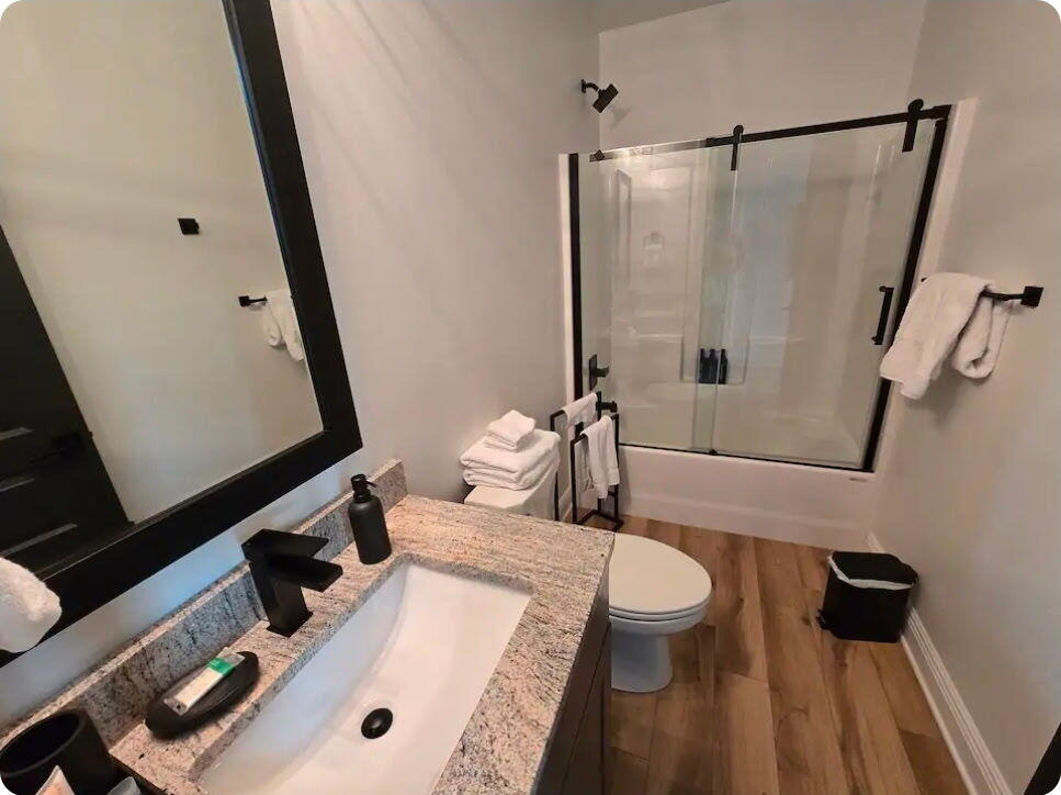 180 Peach Tree Lane Property Photo 10
