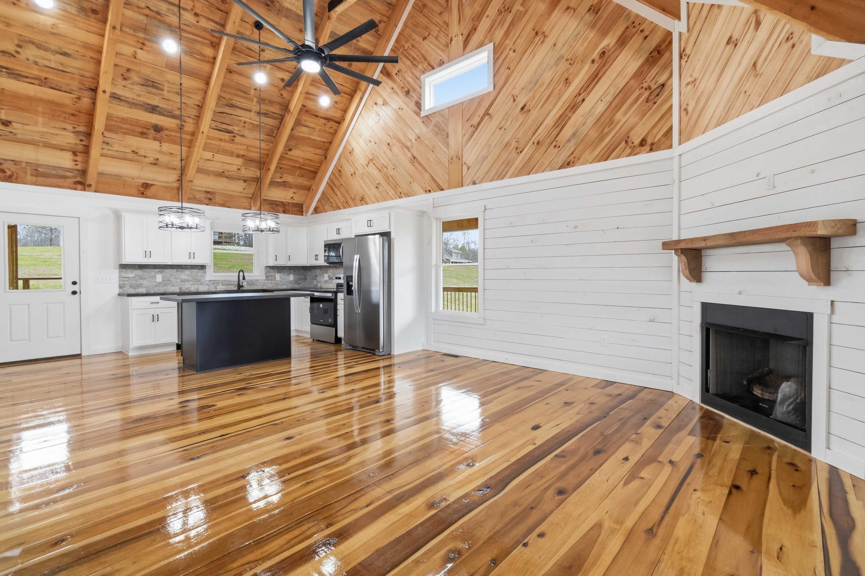 360 Pumpkin Creek Circle Property Photo 3