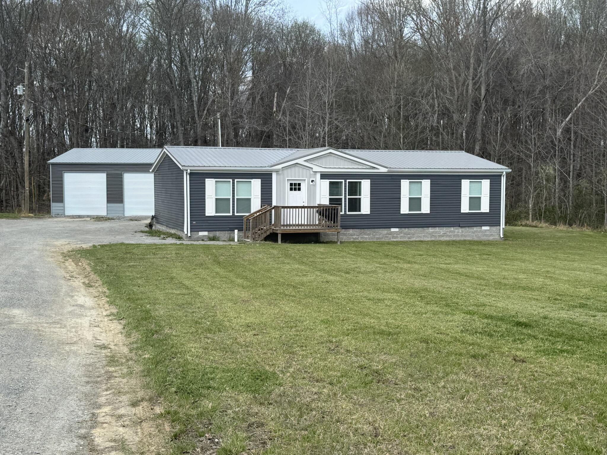 98 Brooks Lane Property Photo 1