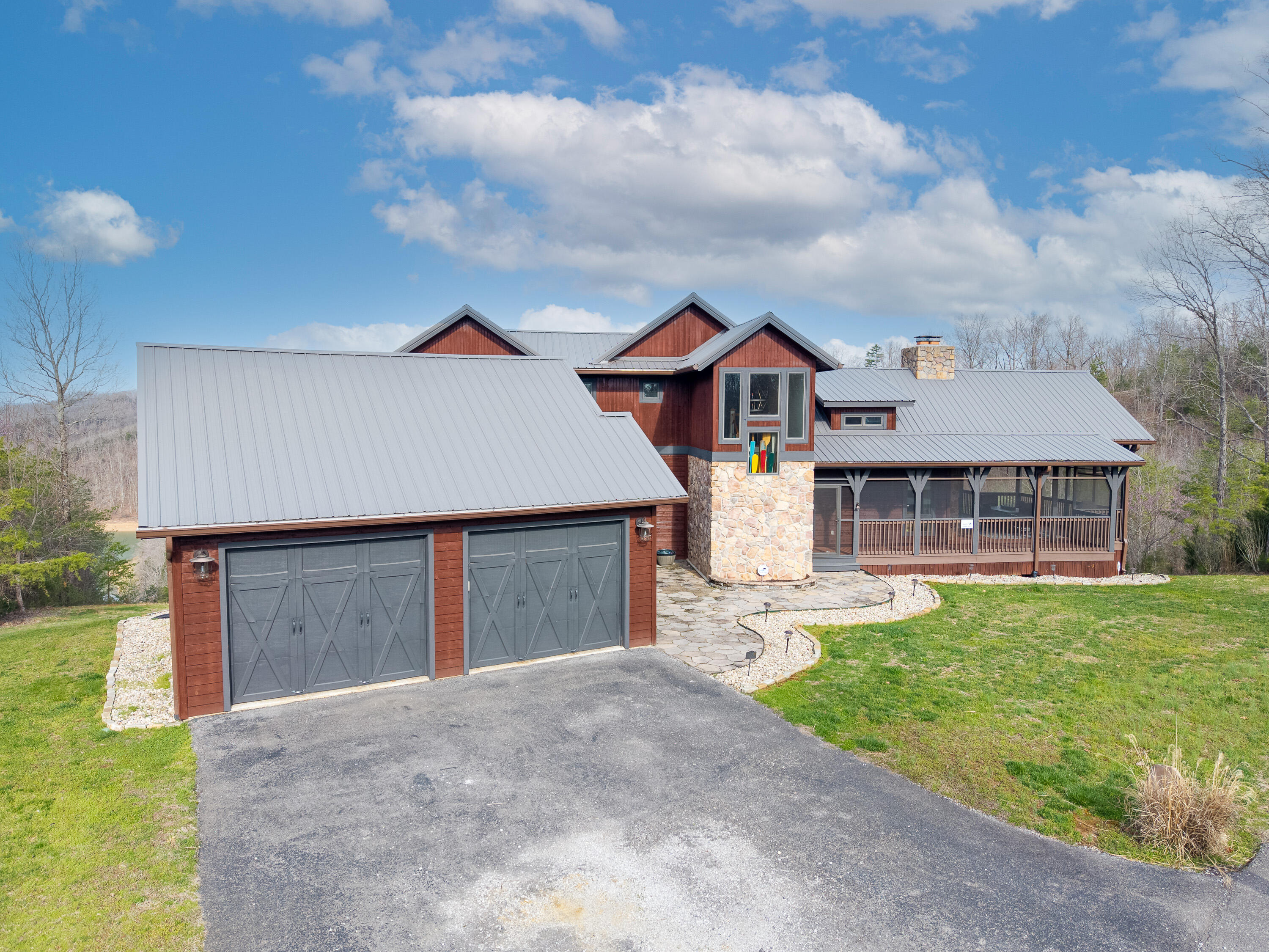 1166 Sandstone Point Trail Property Photo 9