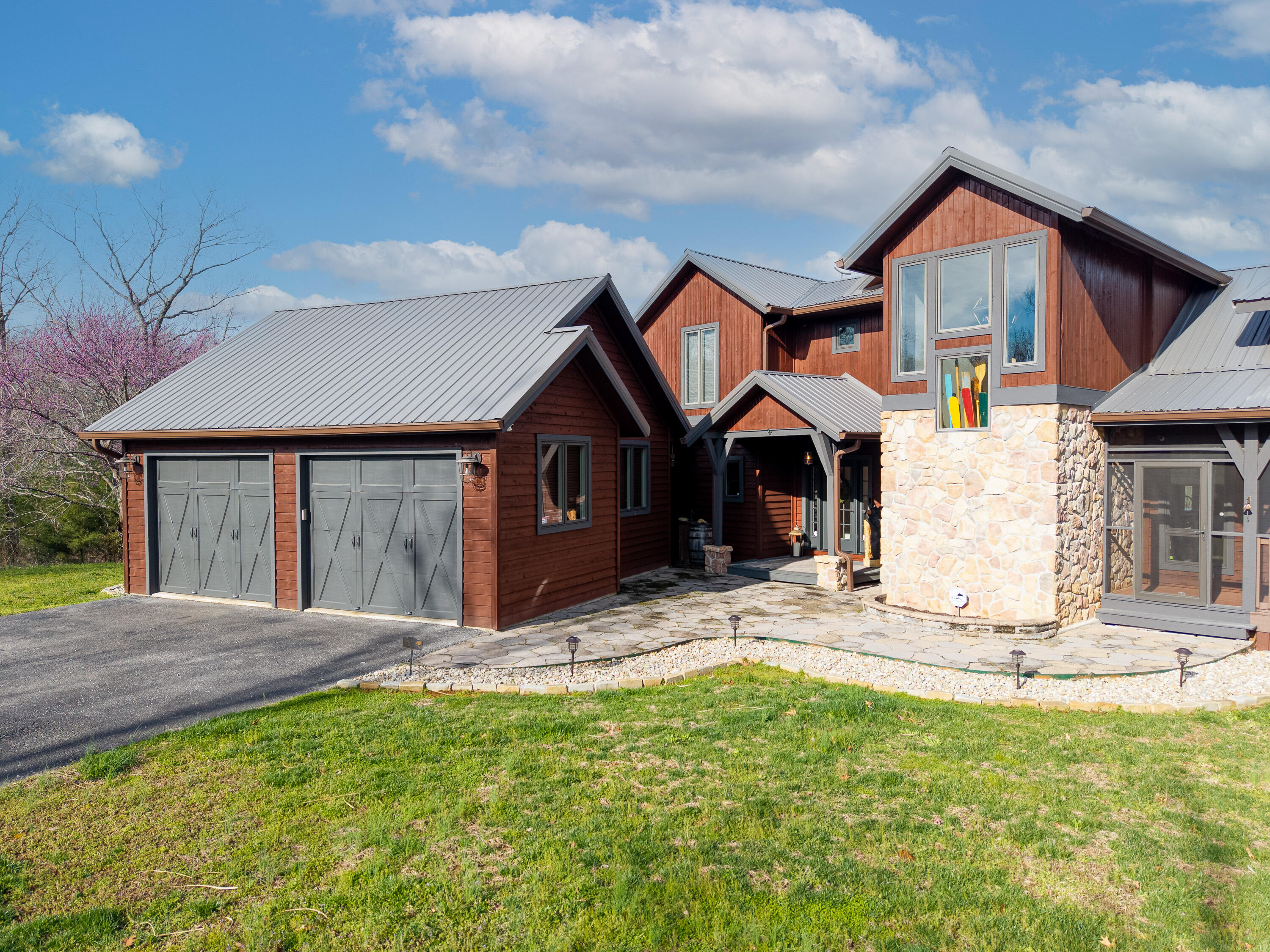 1166 Sandstone Point Trail Property Photo 11