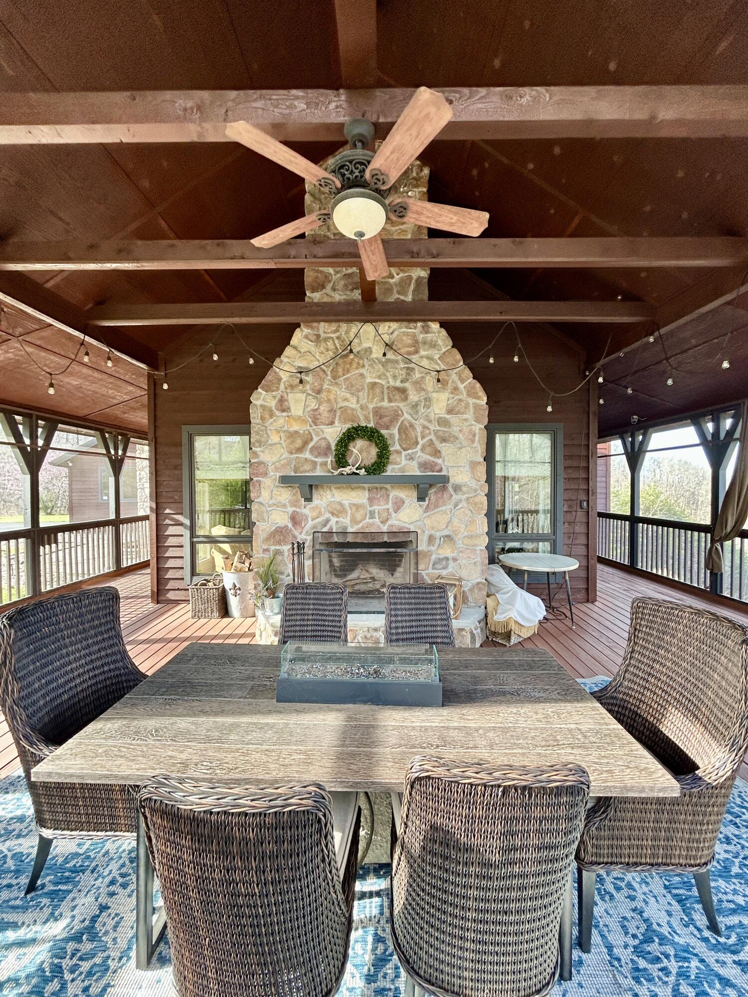 1166 Sandstone Point Trail Property Photo 41