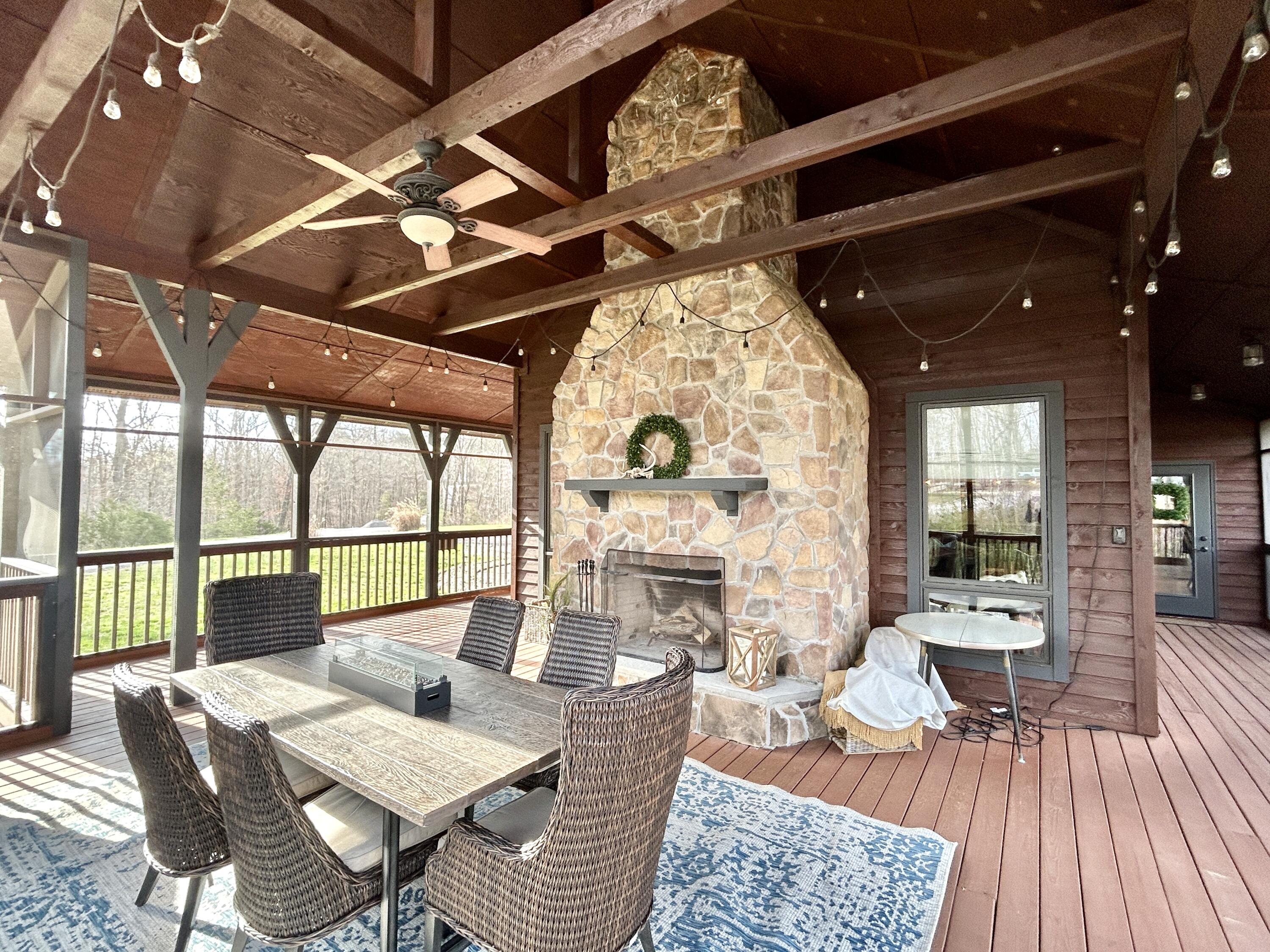 1166 Sandstone Point Trail Property Photo 42