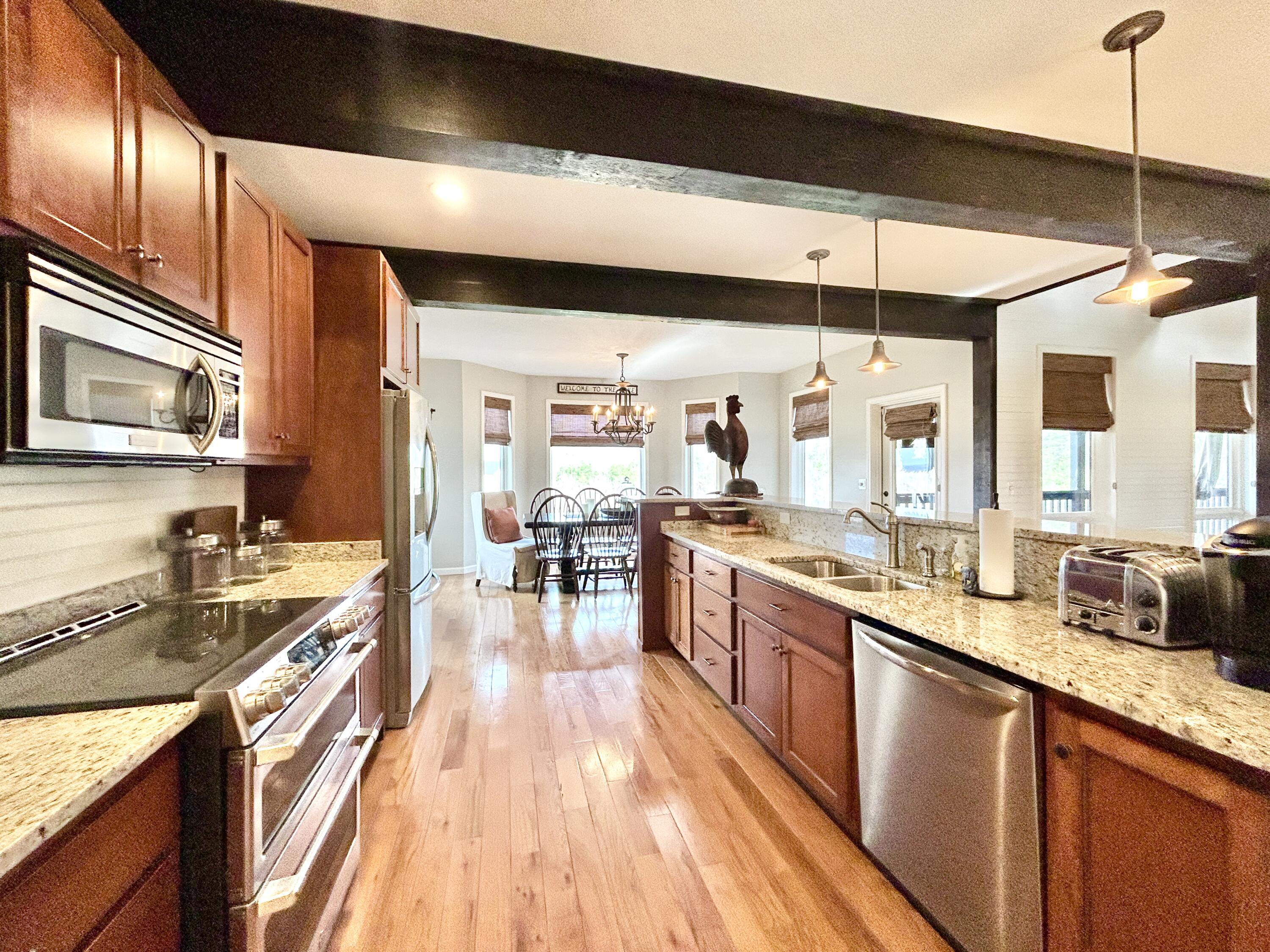 1166 Sandstone Point Trail Property Photo 67