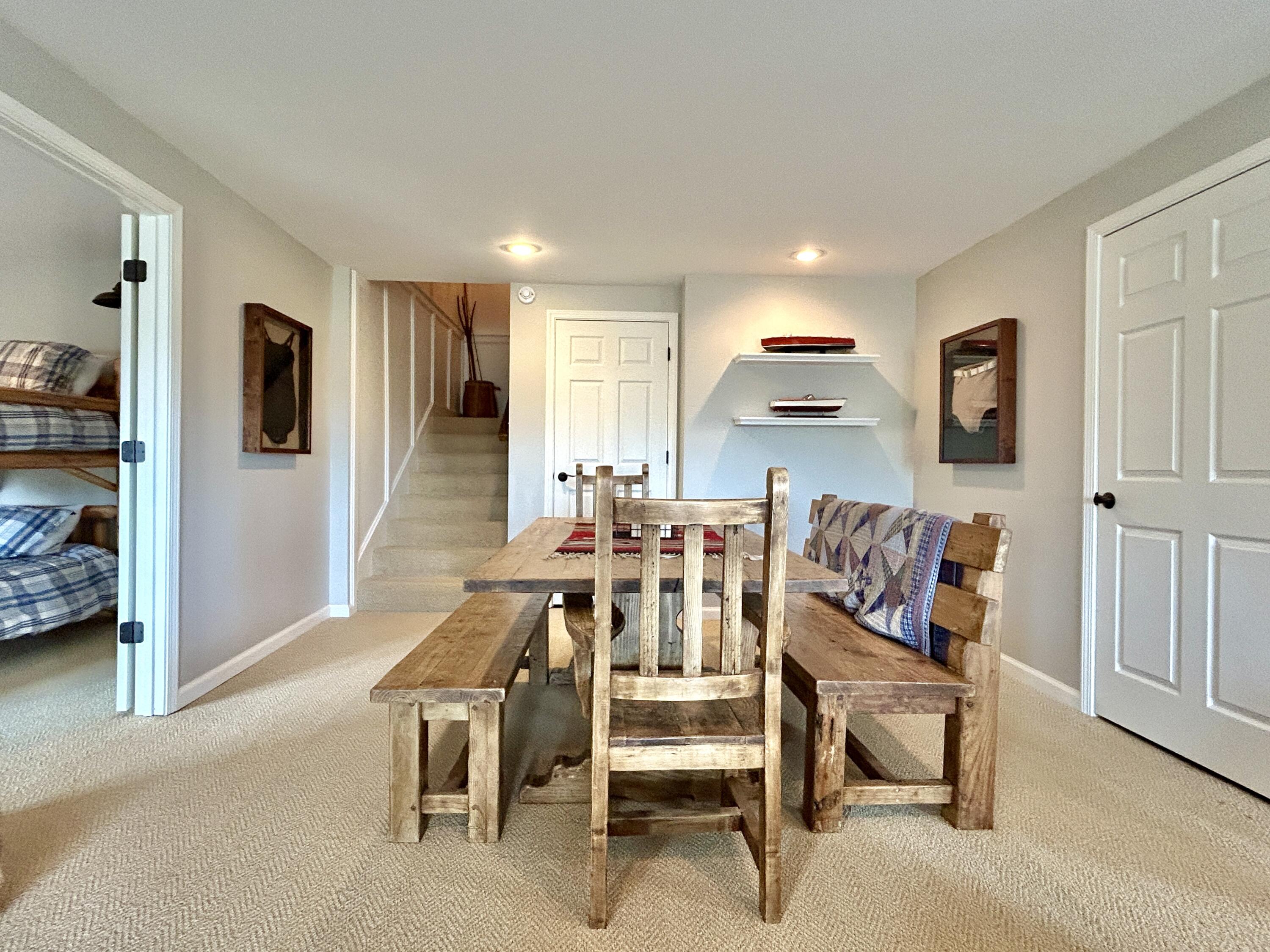 1166 Sandstone Point Trail Property Photo 103