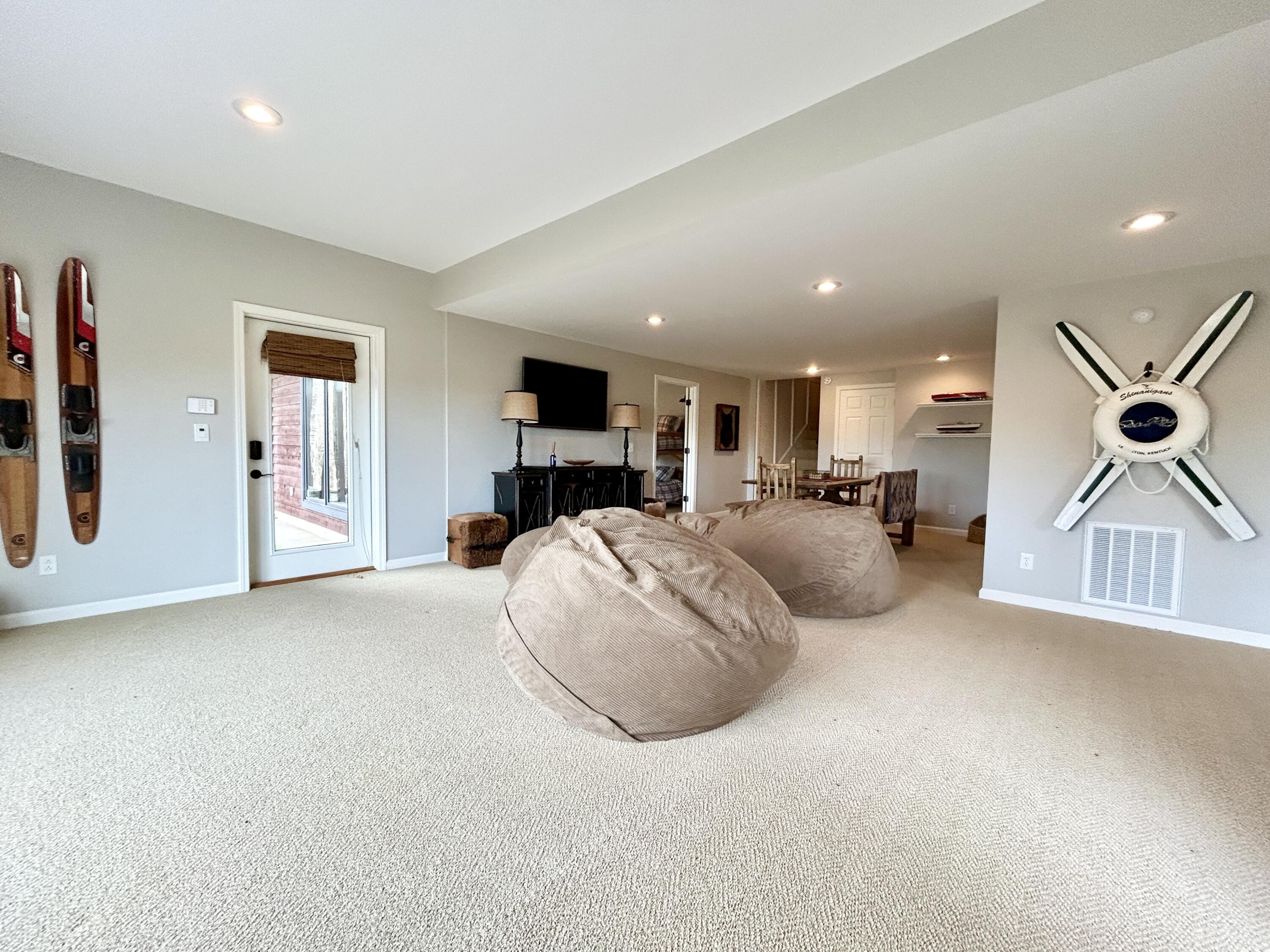 1166 Sandstone Point Trail Property Photo 108