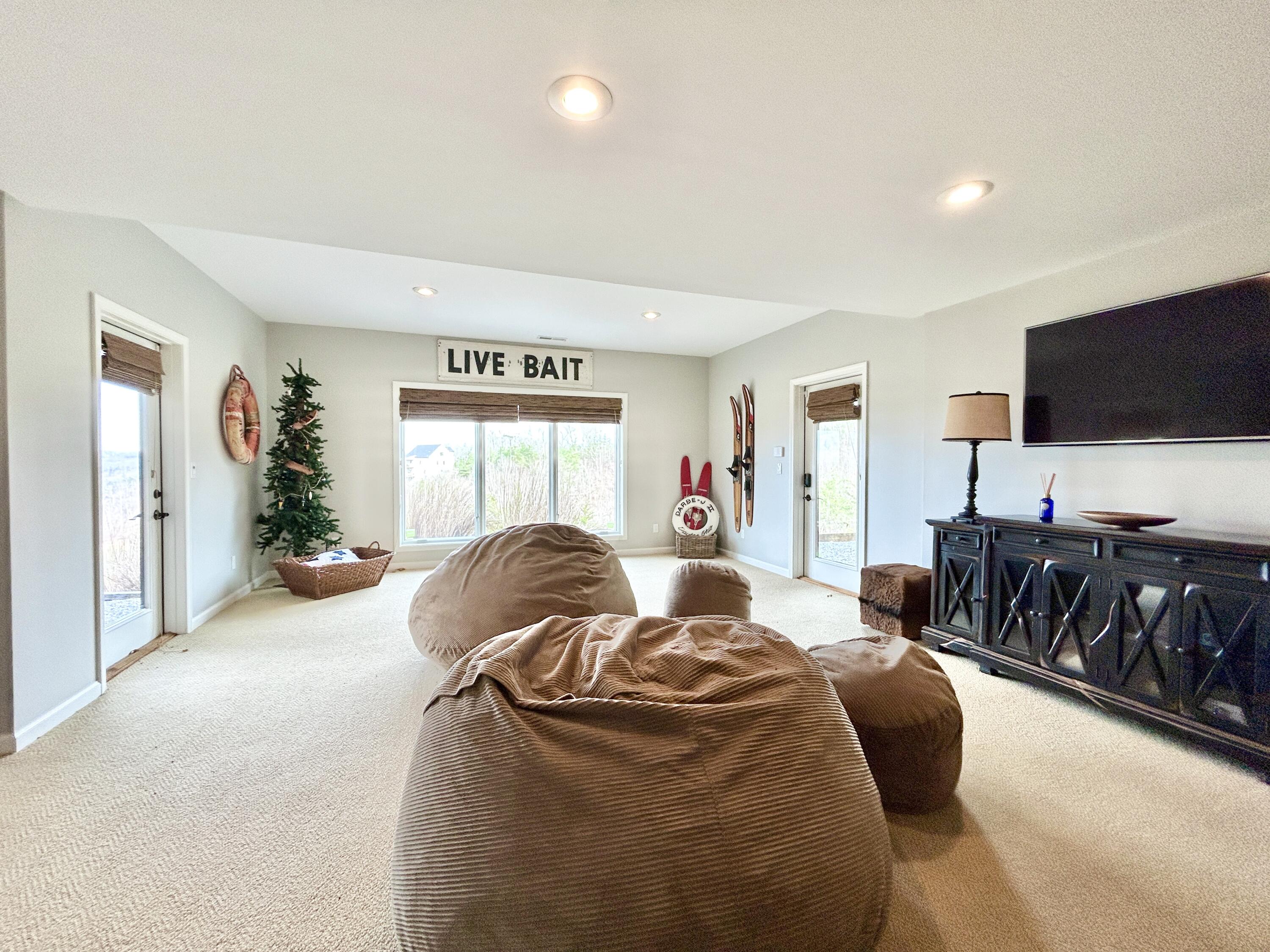 1166 Sandstone Point Trail Property Photo 109