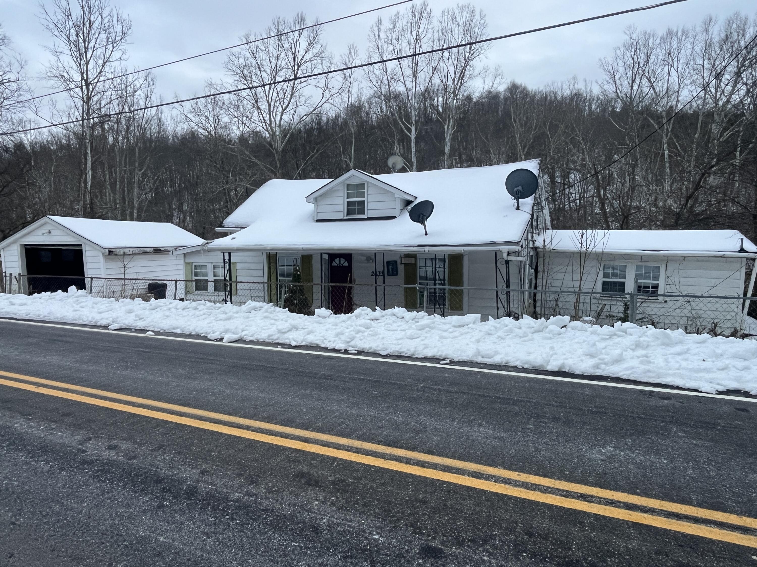2633 Tates Creek Road Property Photo 2