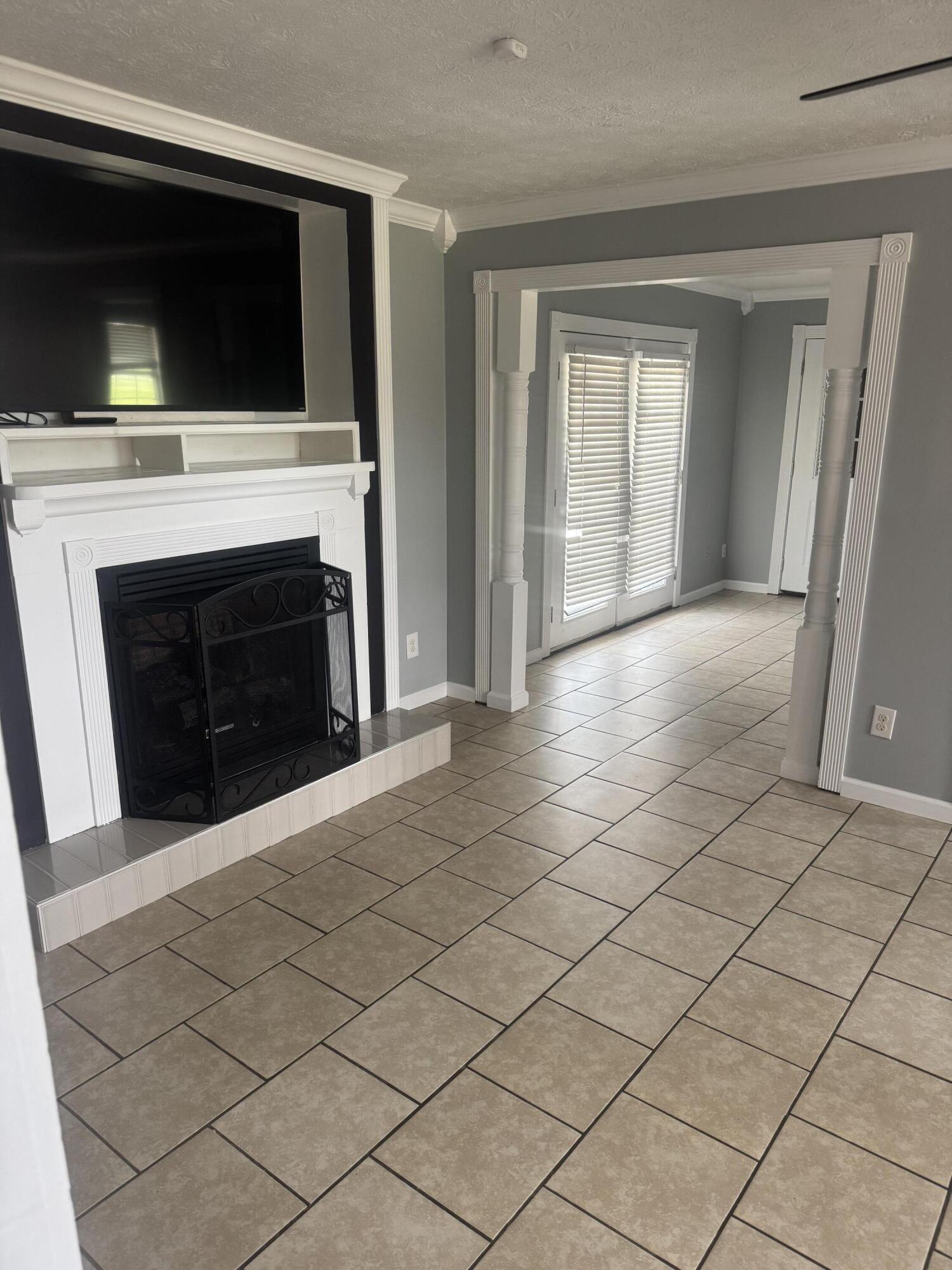 77 Deerfield Lane Property Photo 39