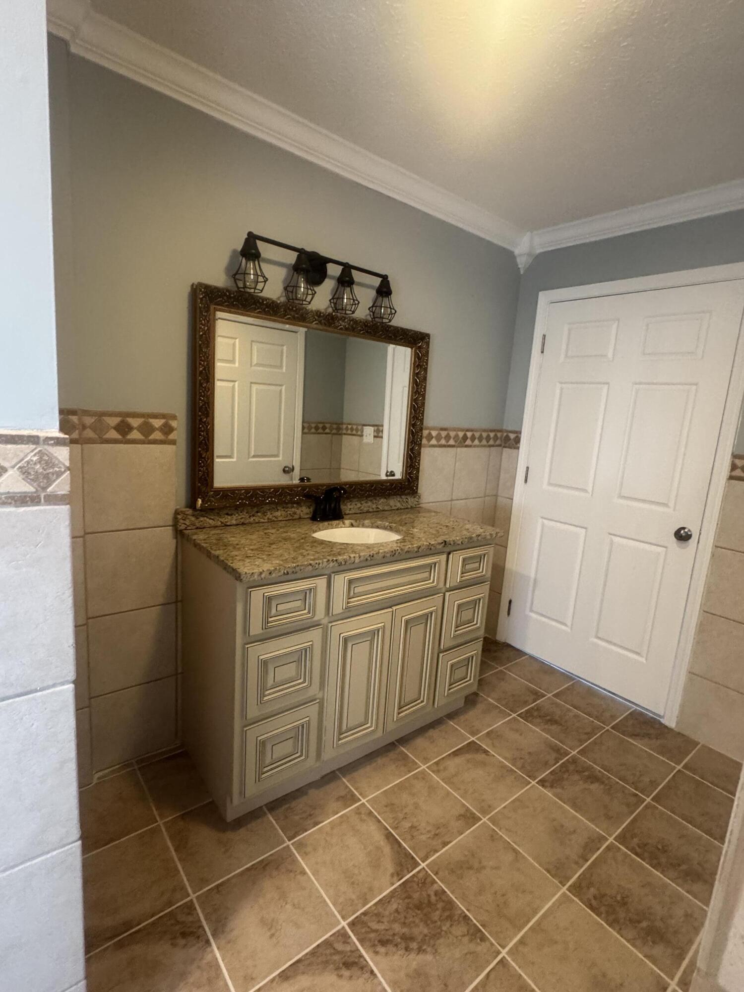 77 Deerfield Lane Property Photo 49