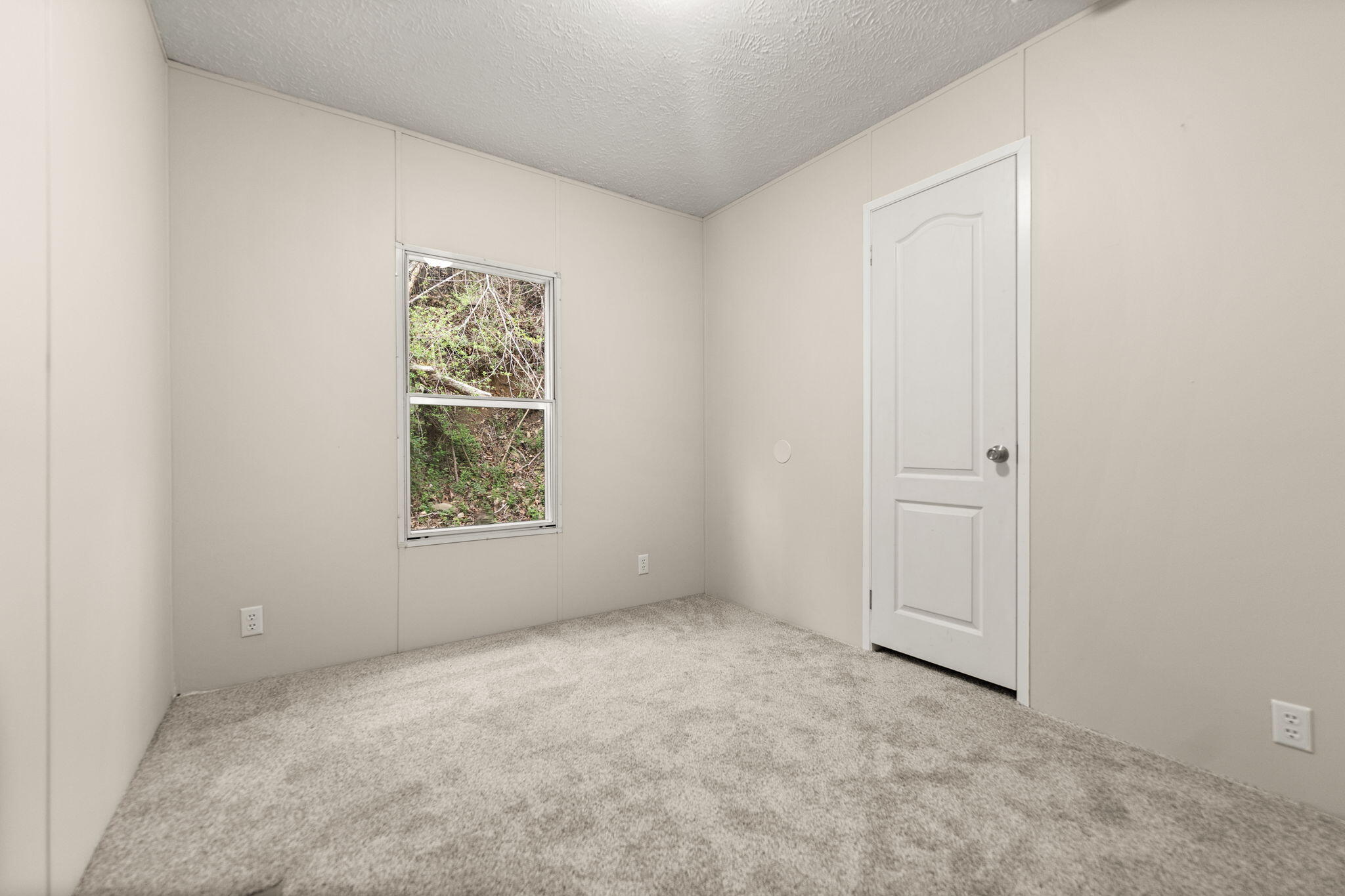 183 Pine Br Road Property Photo 33