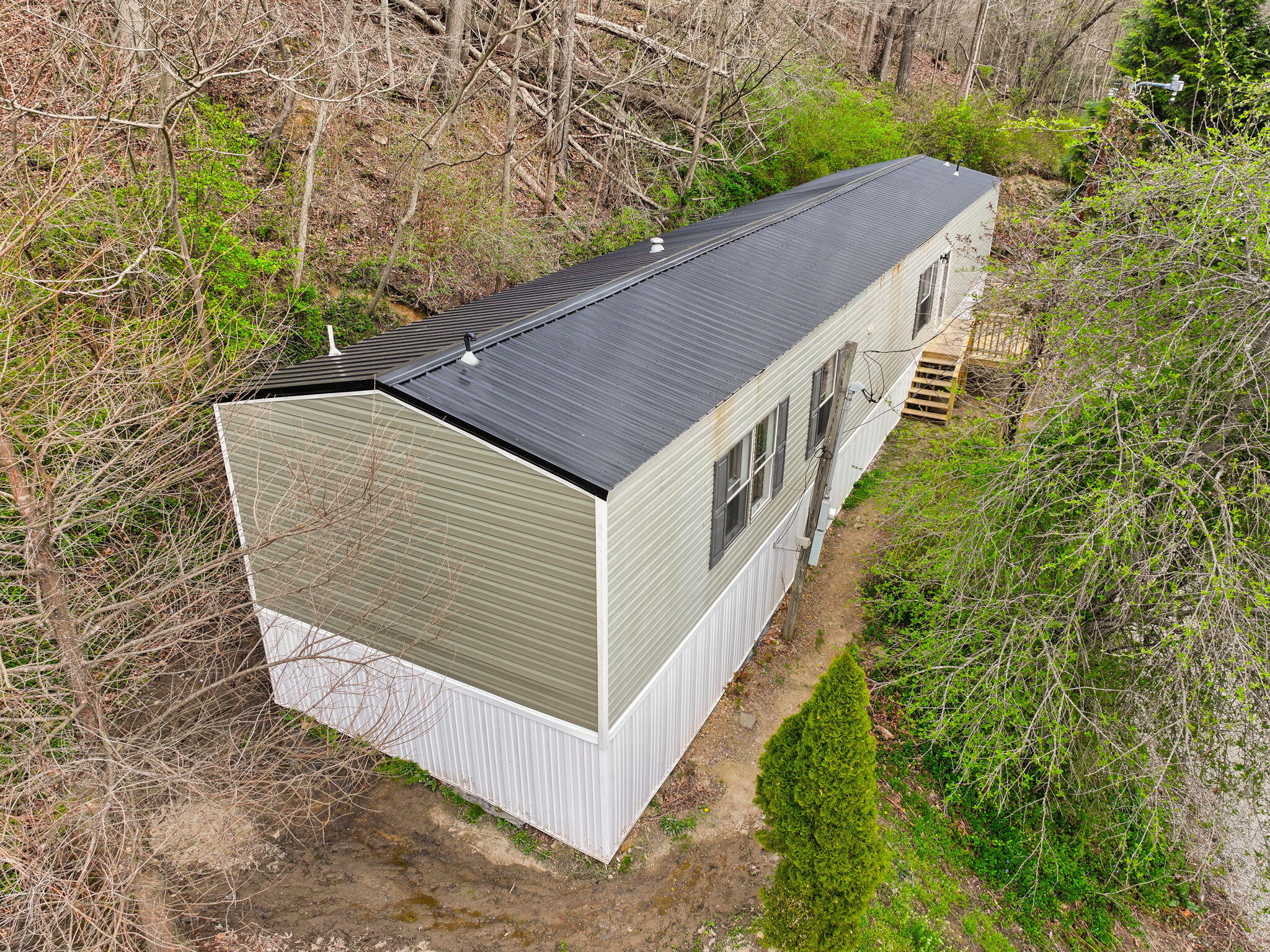 183 Pine Br Road Property Photo 45