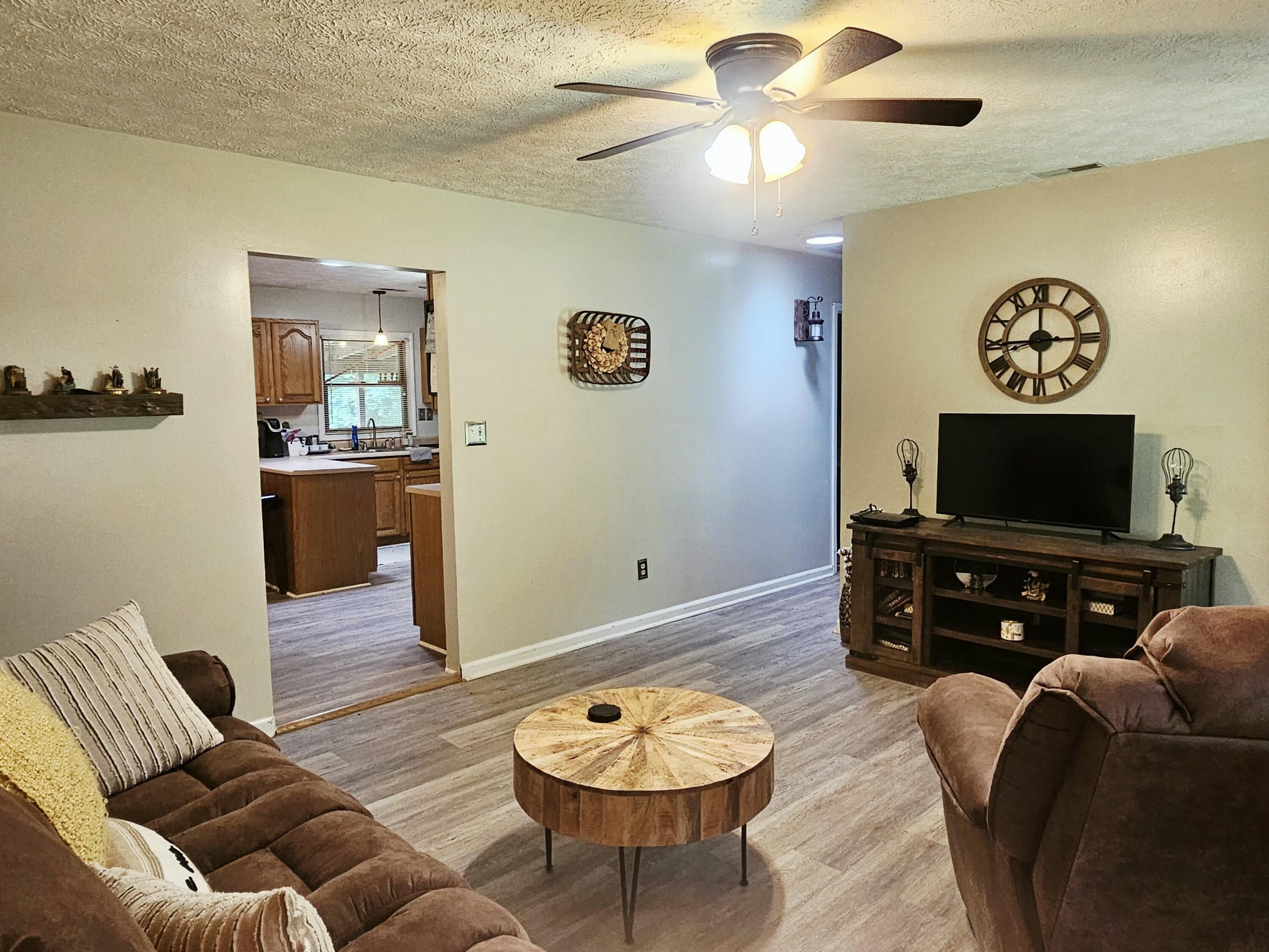 11 Pretty Ridge Road Property Photo 5