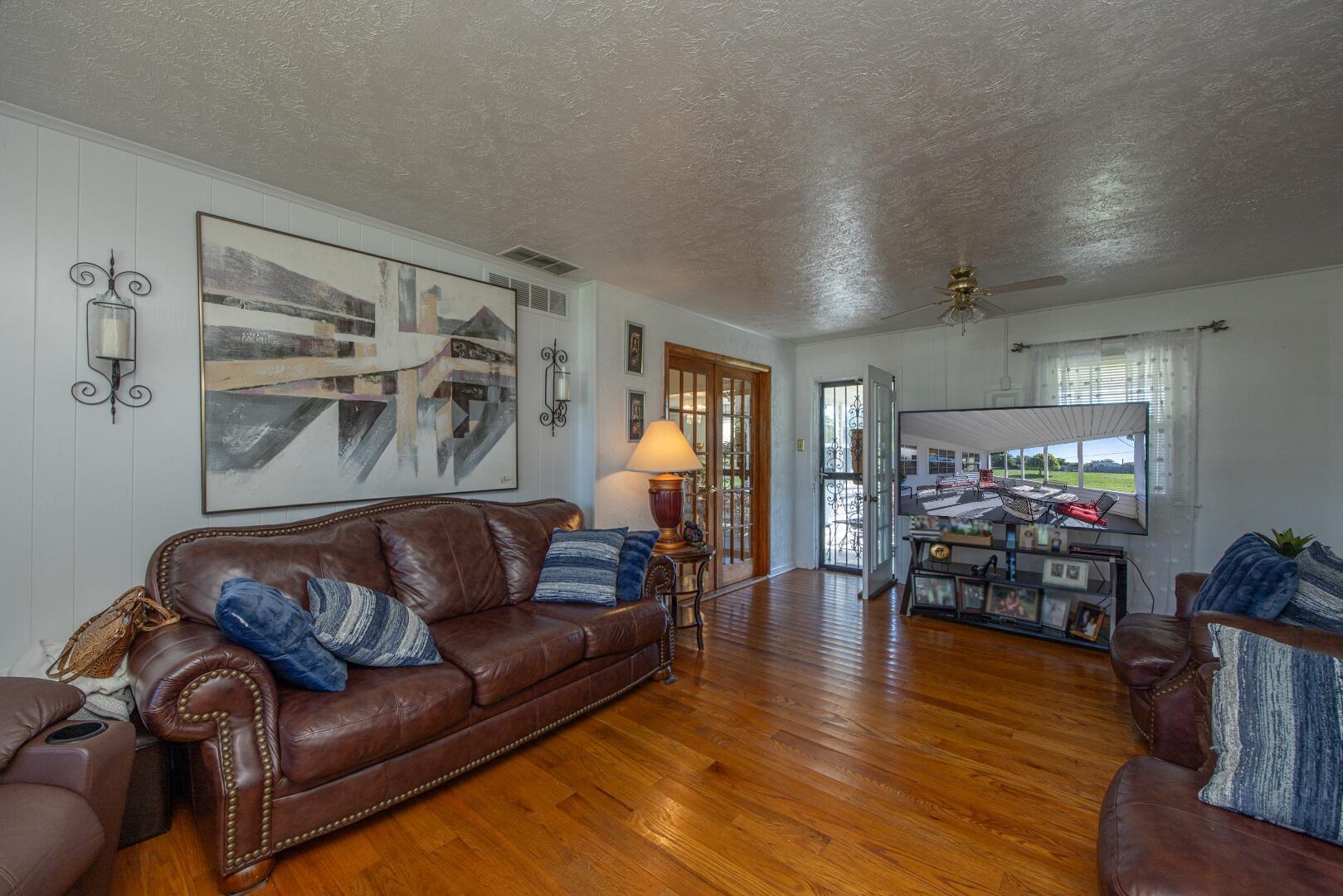 1210 Peacock Road Property Photo 12