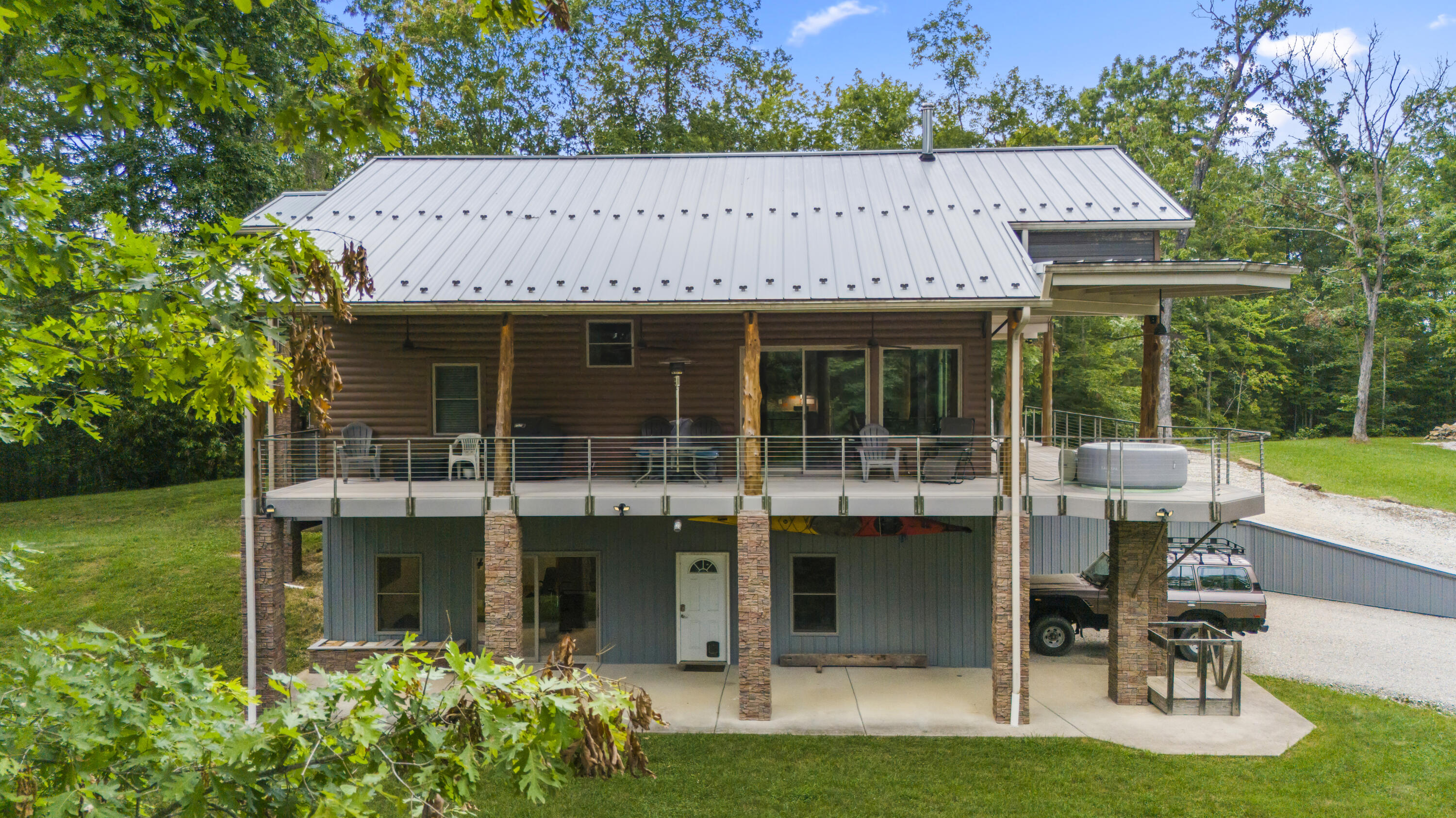 881 Booth Ridge Road Property Photo 4