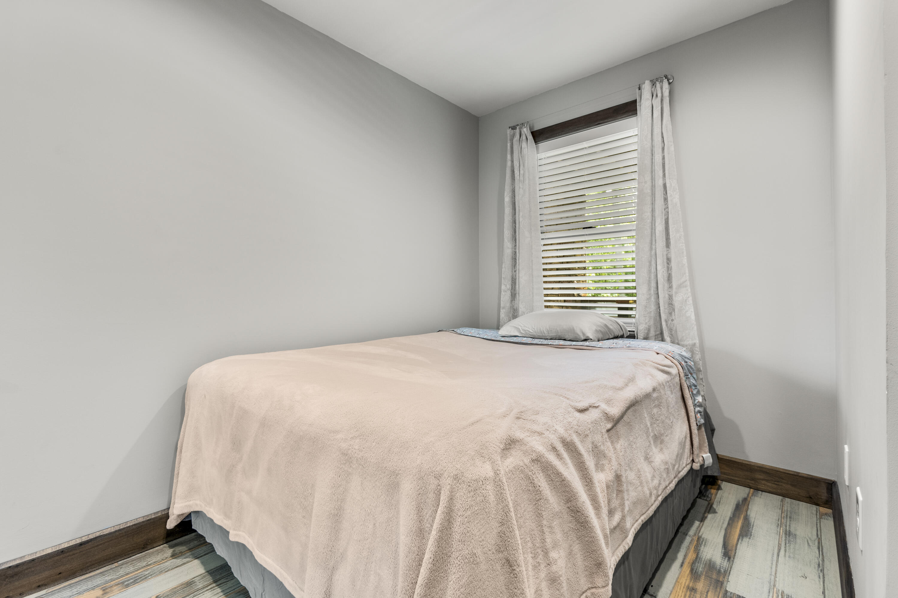 881 Booth Ridge Road Property Photo 32