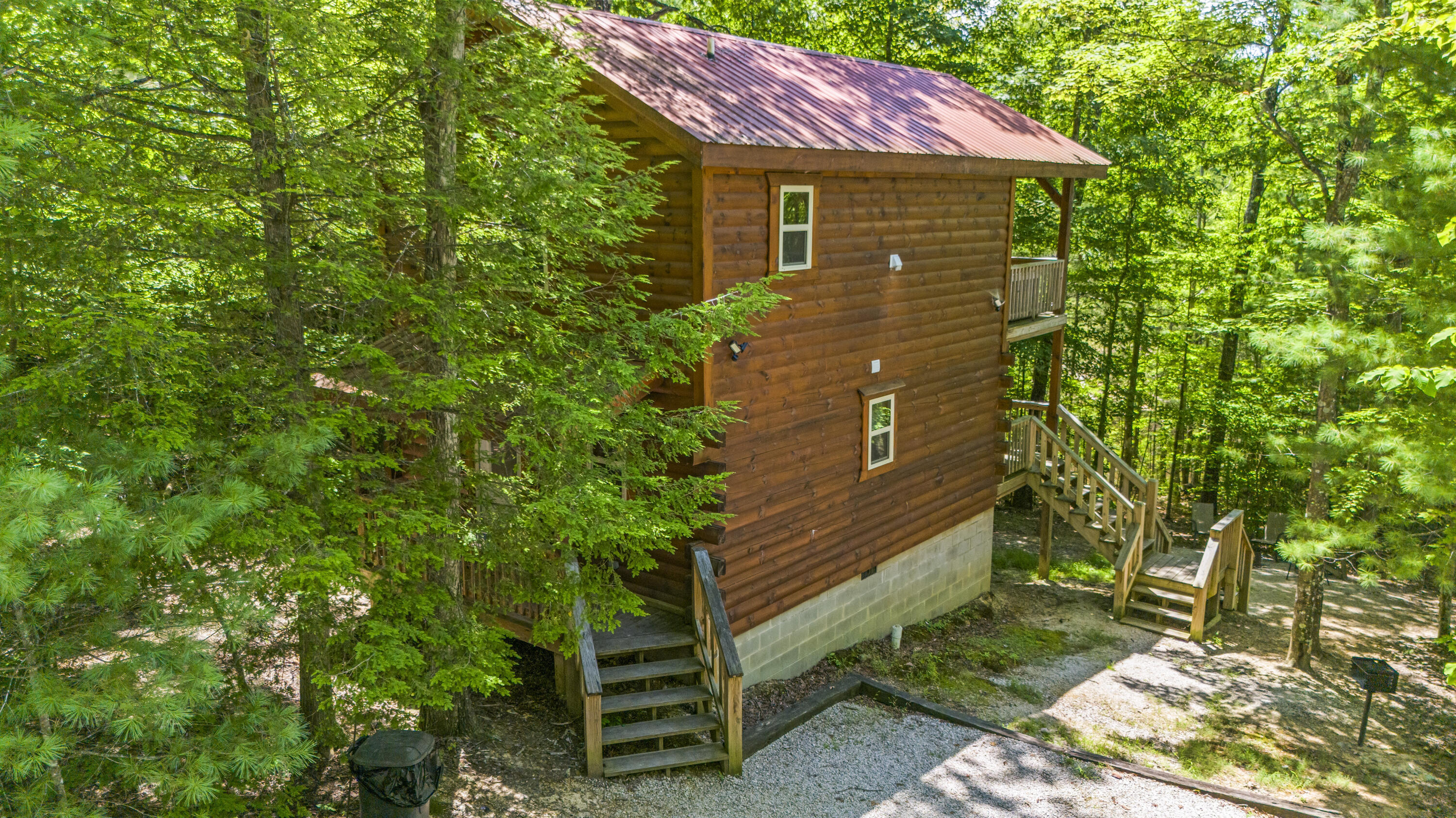 480 Village Drive Property Photo 11