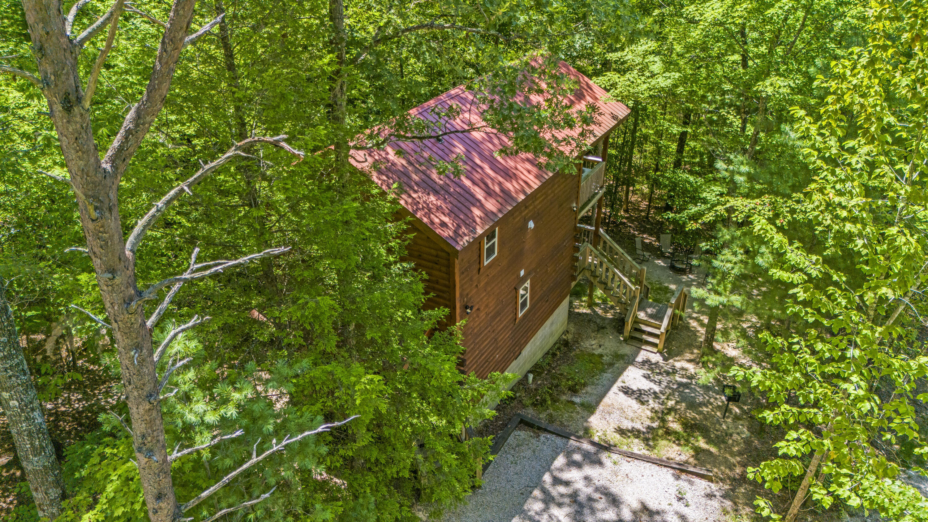 480 Village Drive Property Photo 13