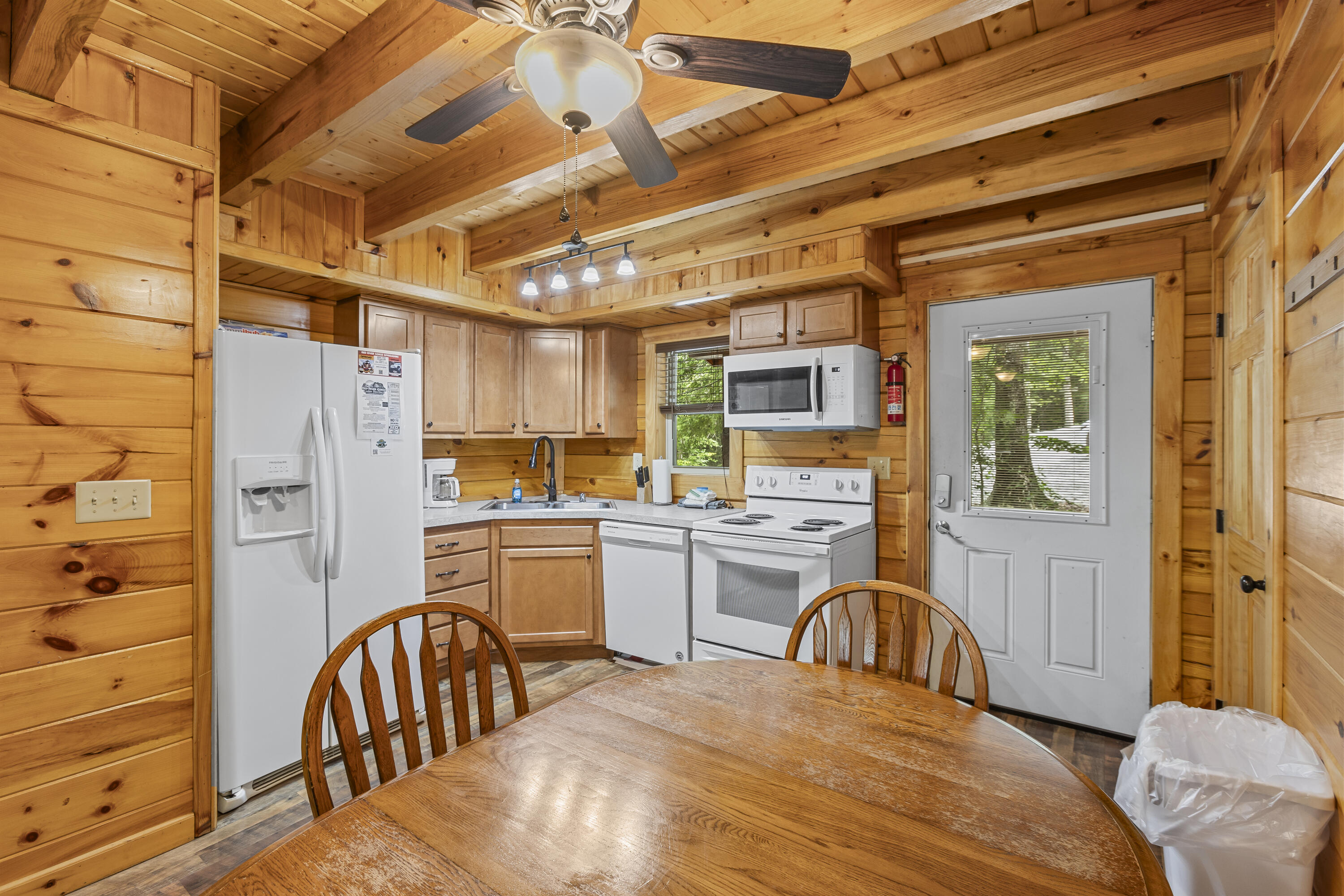 480 Village Drive Property Photo 23