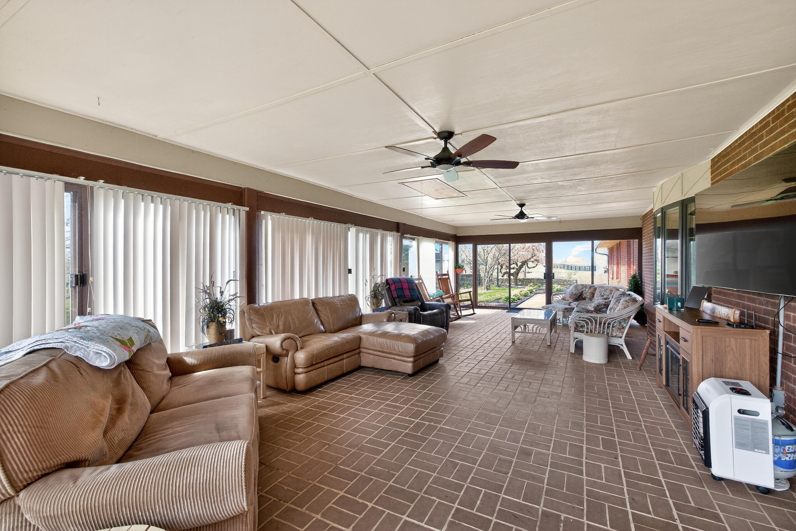 1070 Jacks Creek Road Property Photo 43