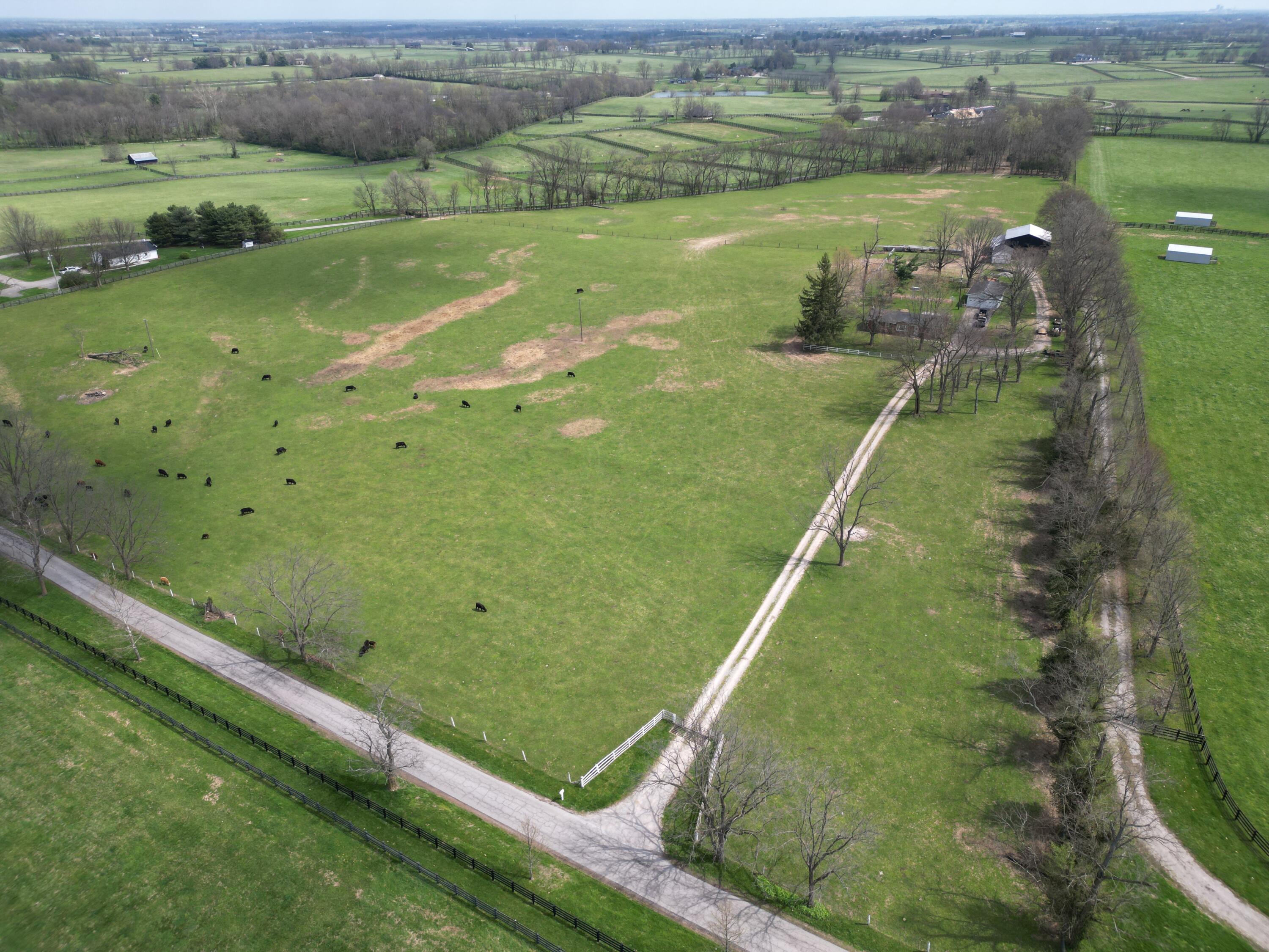 1116 Hedden Road Property Photo 4