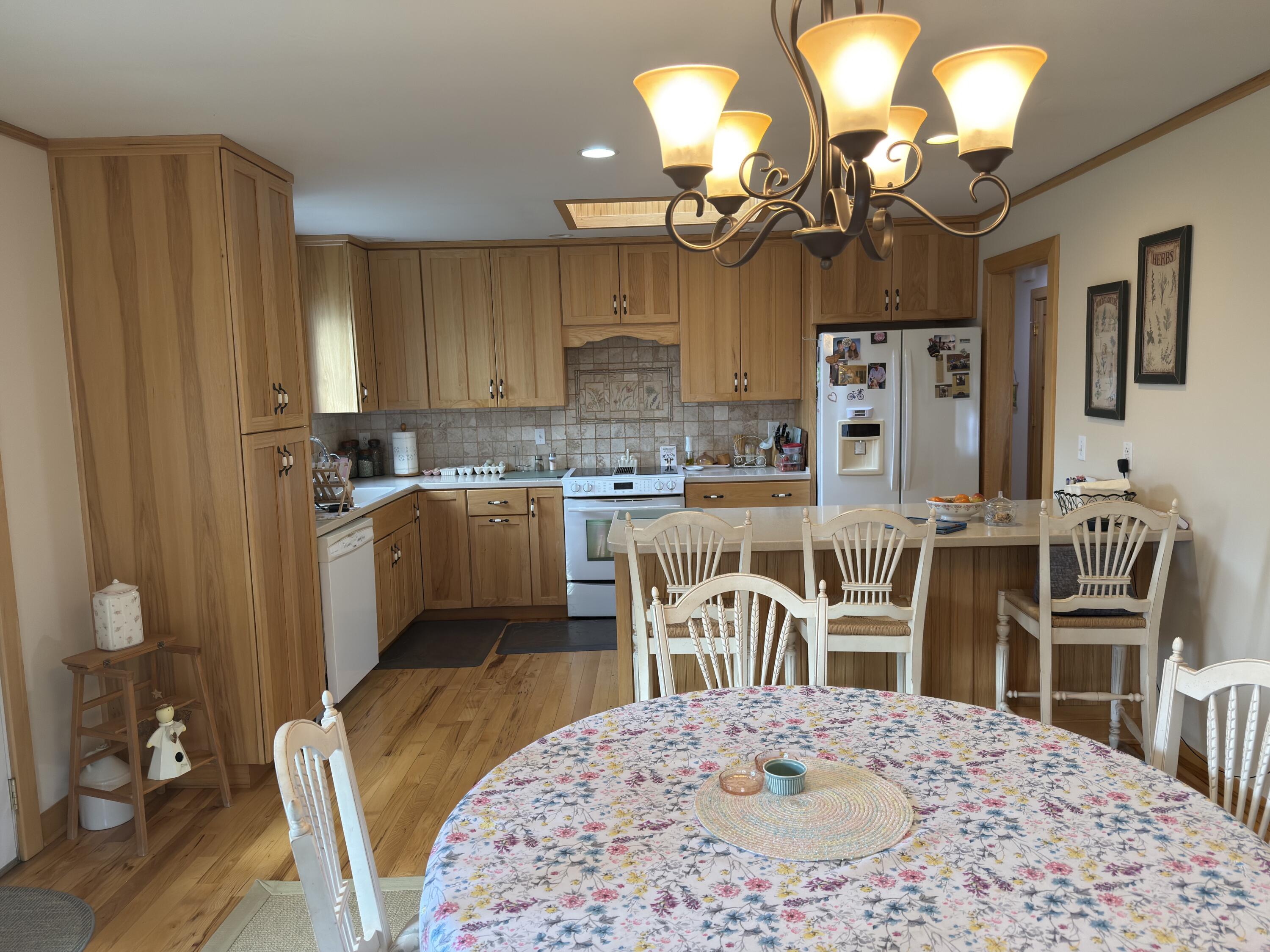 1461 Greasy Ridge Road Property Photo 9