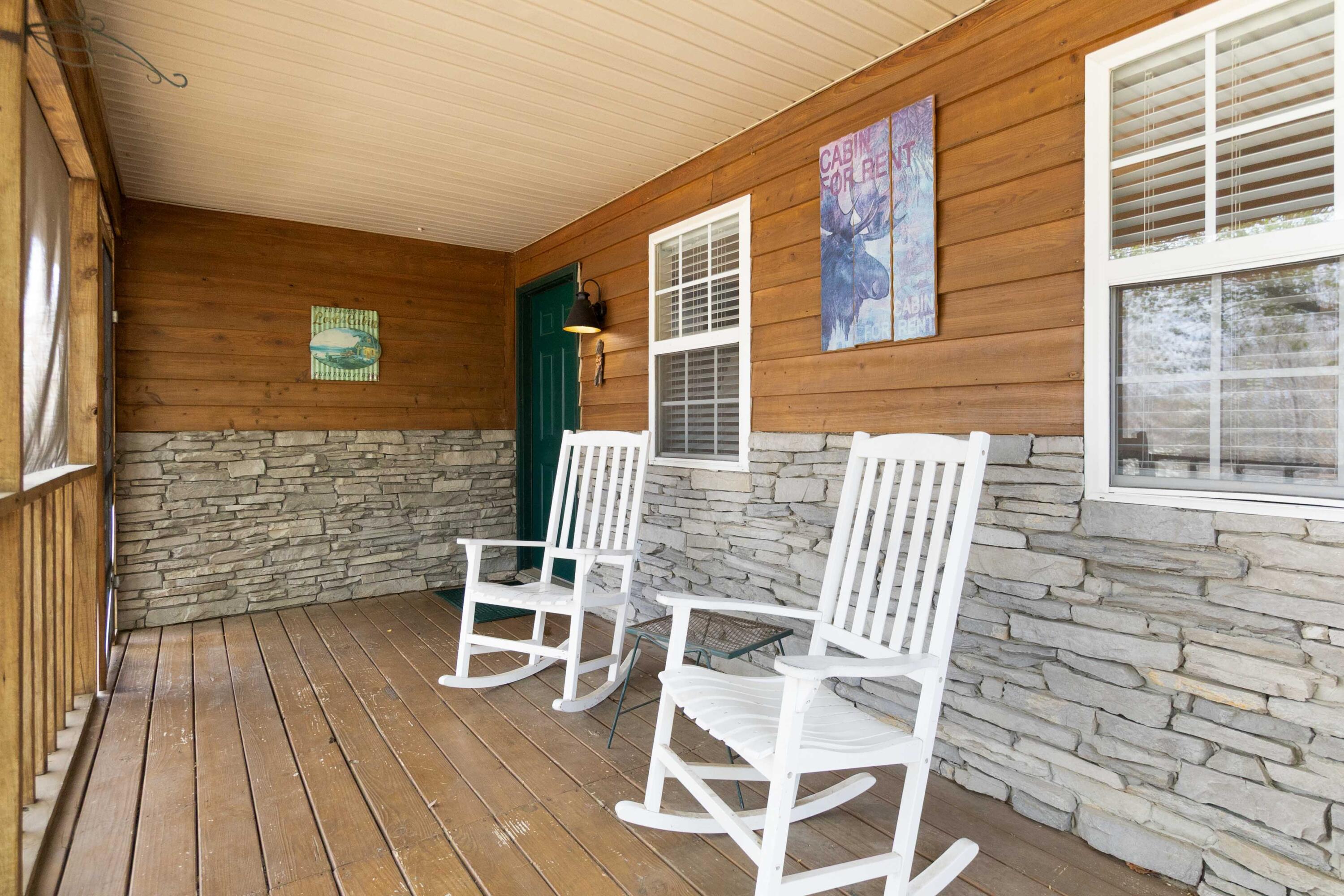 519 Enchanted Forest Way Property Photo 5