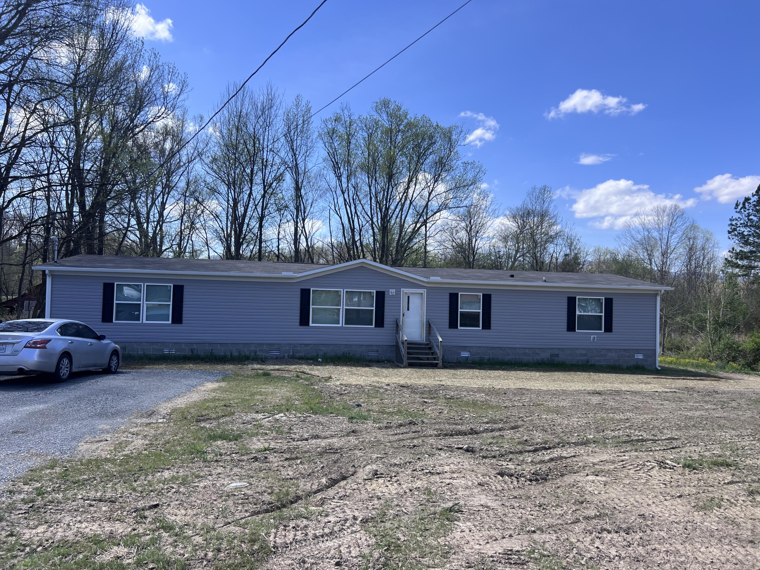 717 Highway 441 Property Photo 1