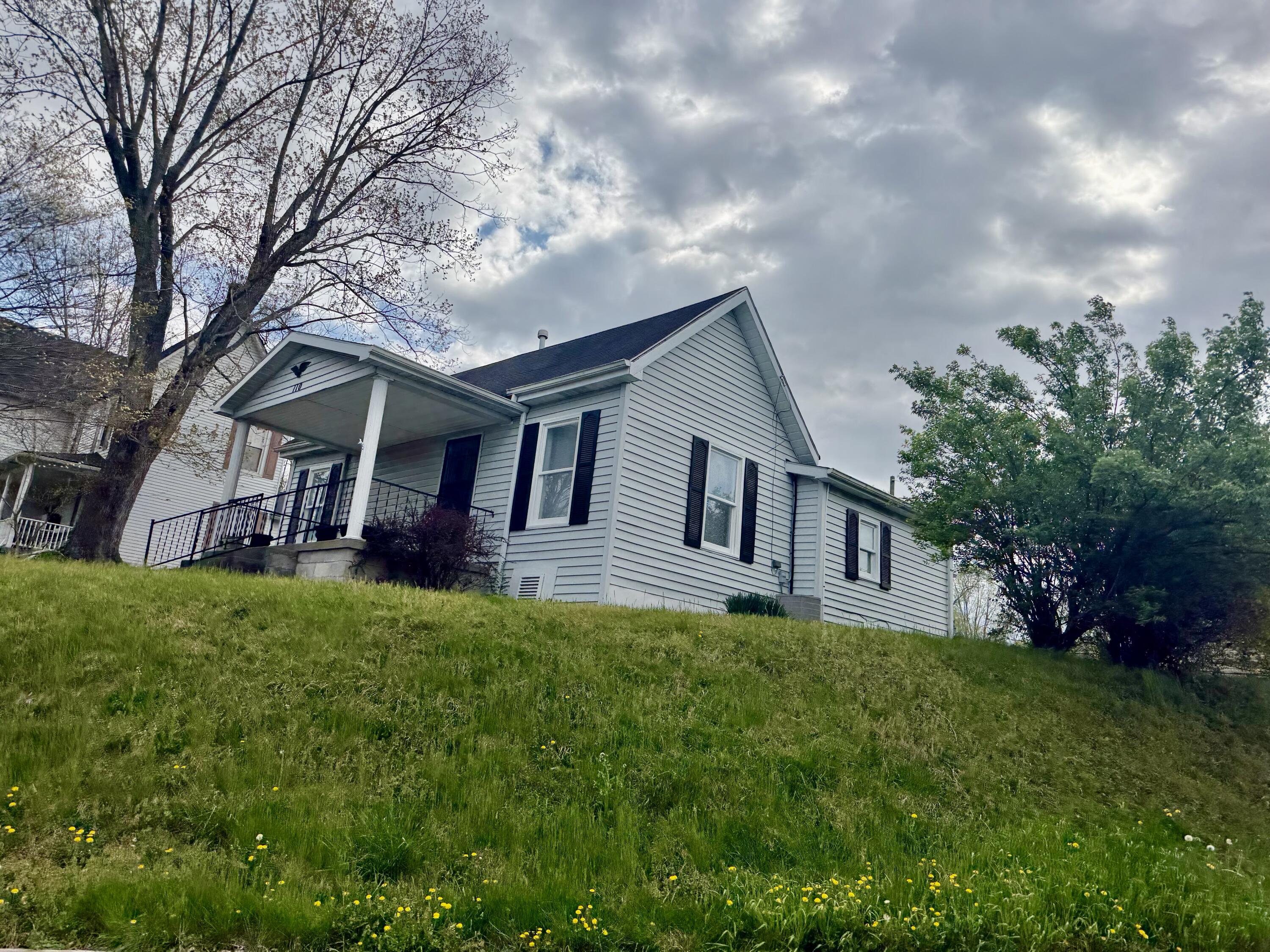 110 Jacksboro Street Property Photo 3