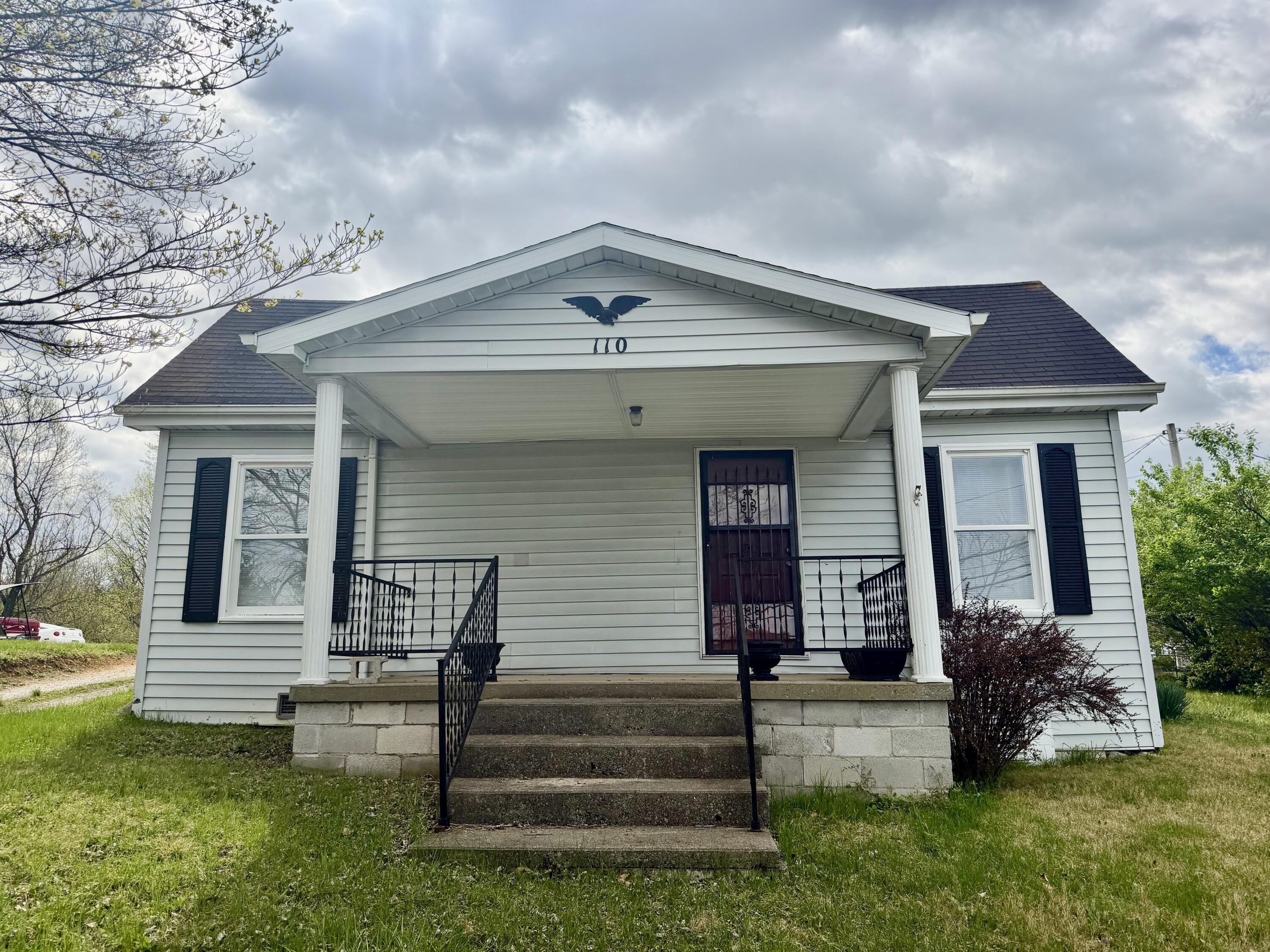 110 Jacksboro Street Property Photo 4