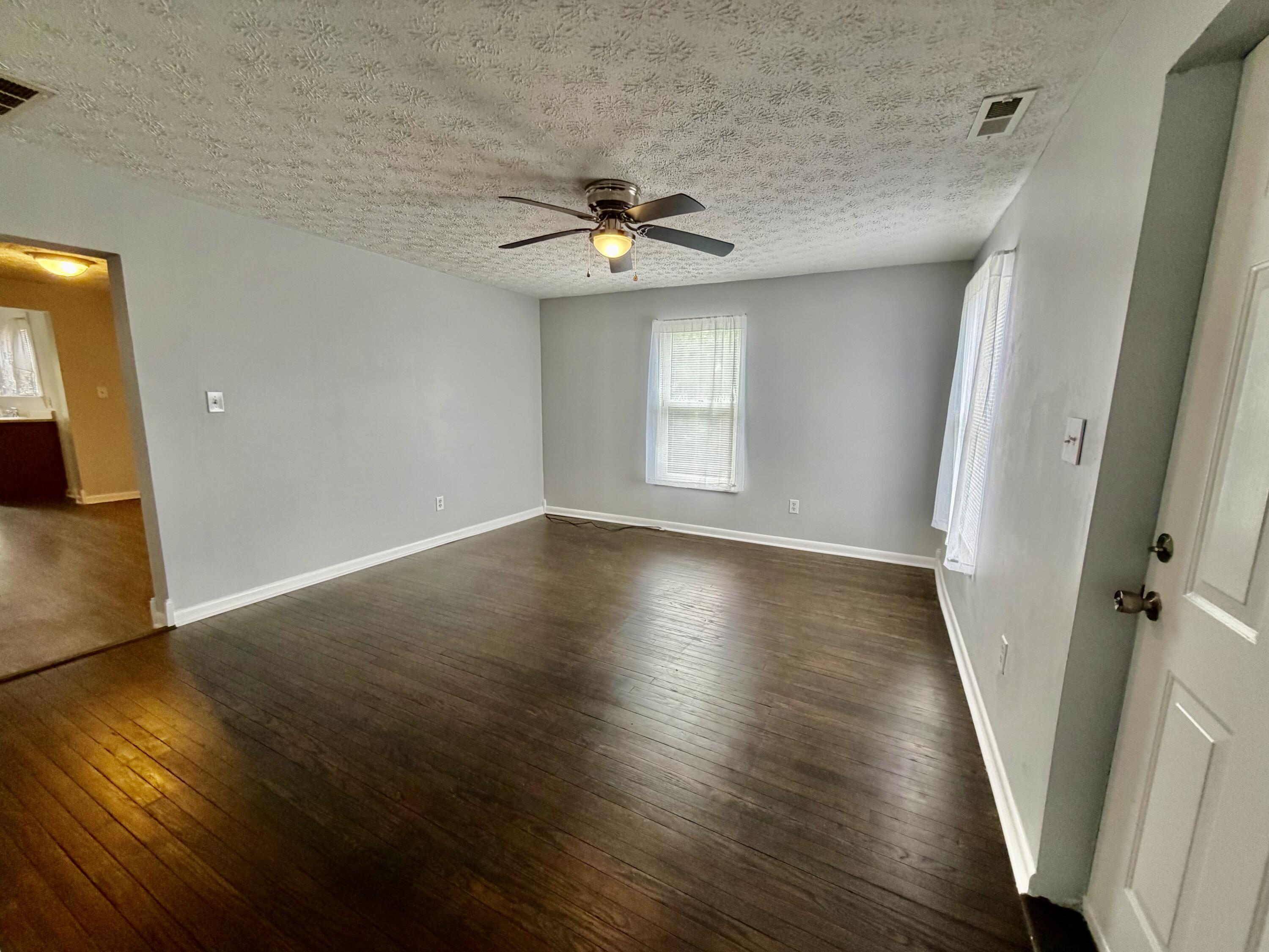 110 Jacksboro Street Property Photo 28