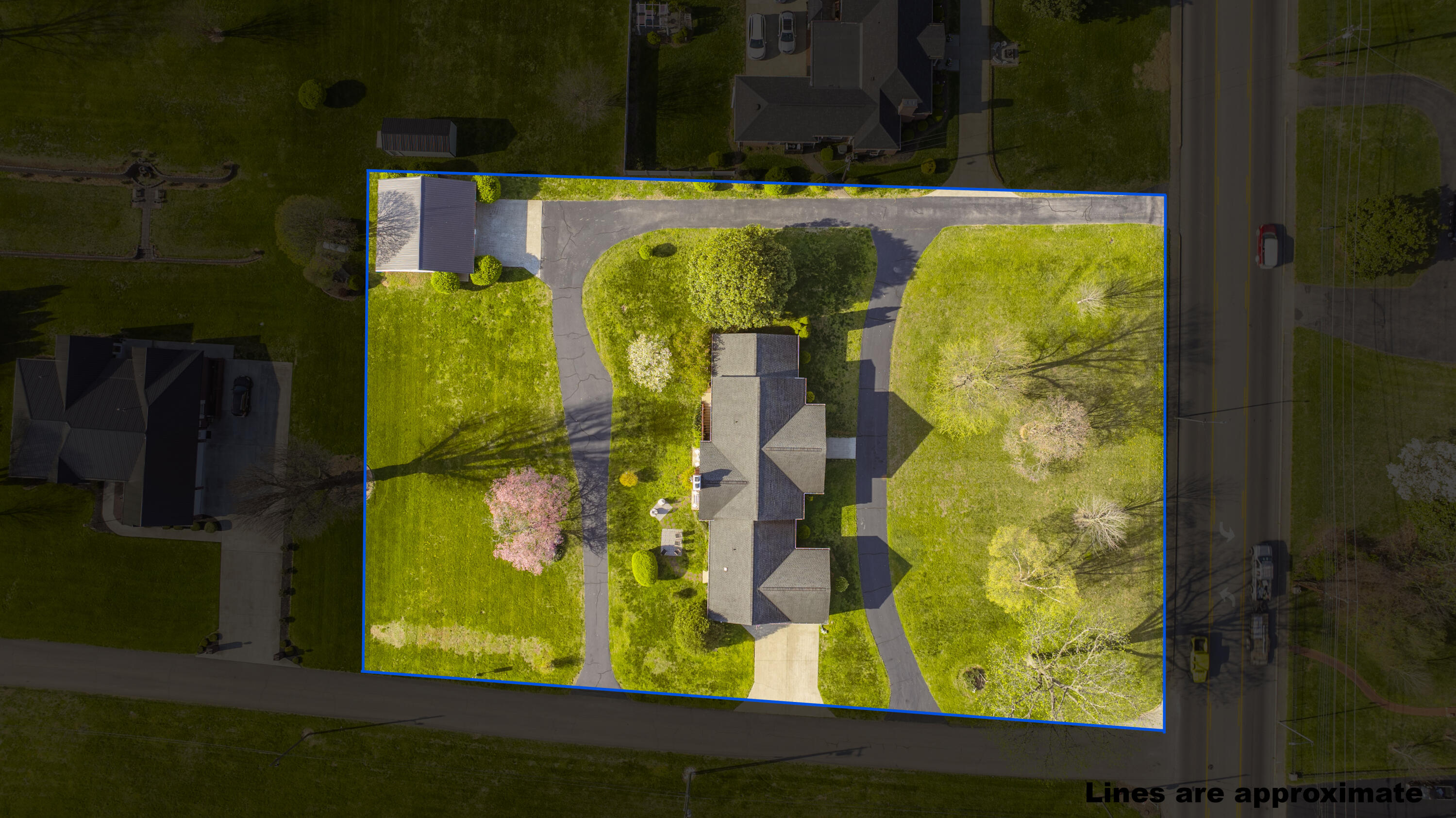 726 N Main Street Property Photo 5