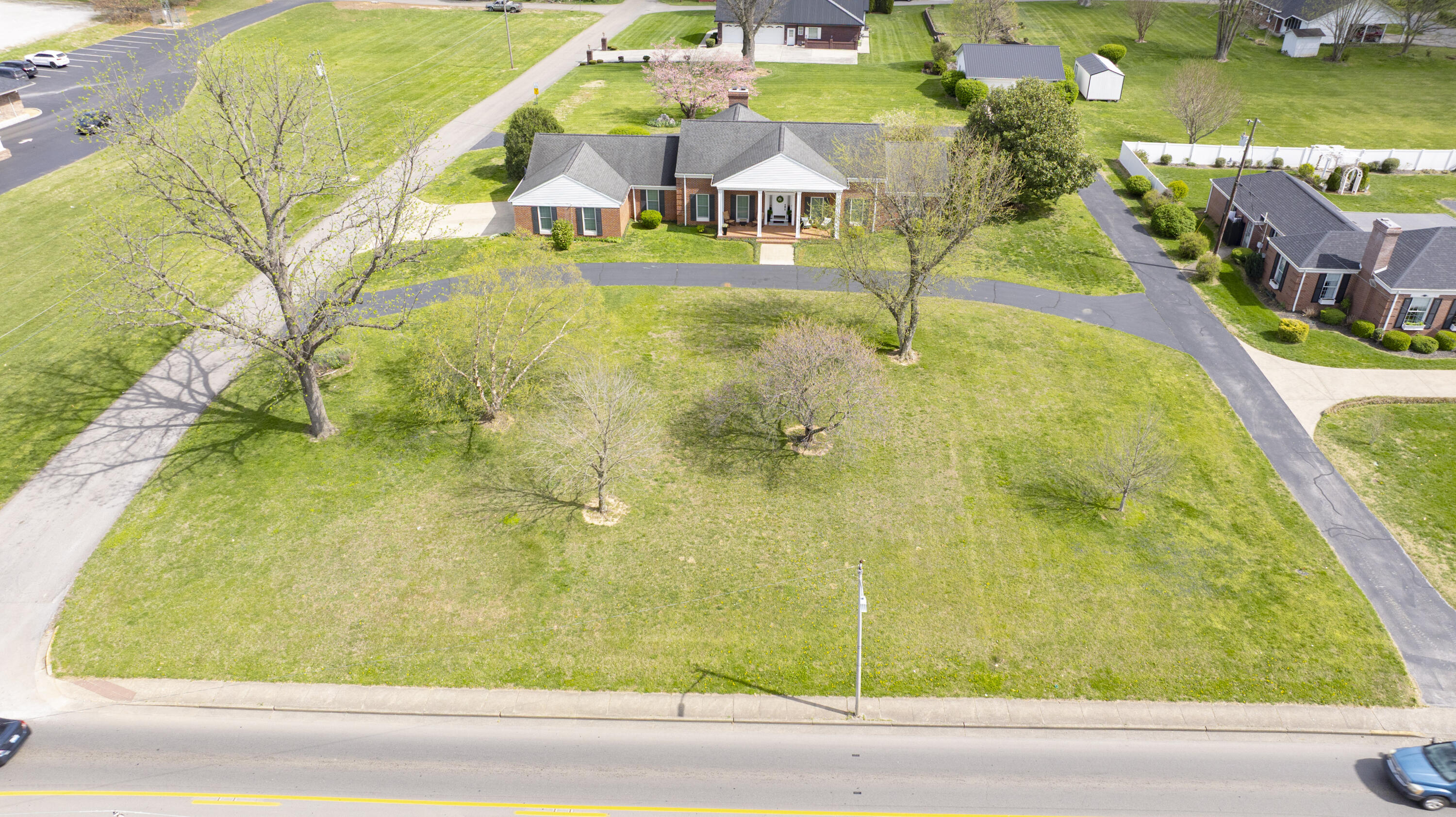 726 N Main Street Property Photo 16