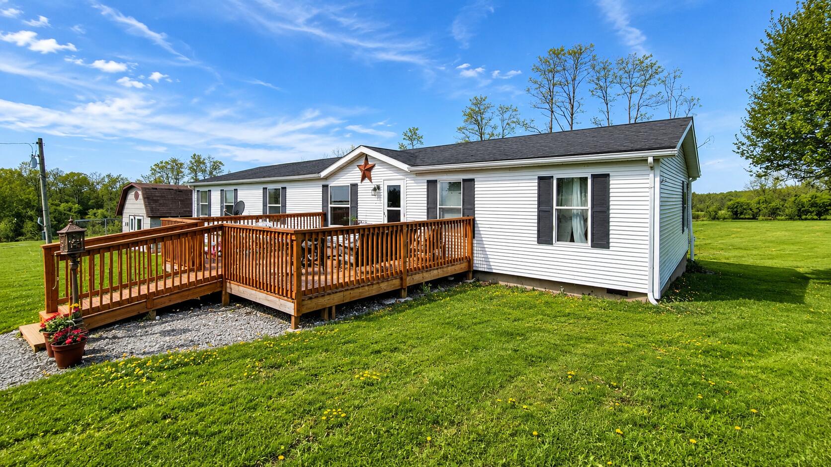 5765 Donaldson Road Property Photo 1