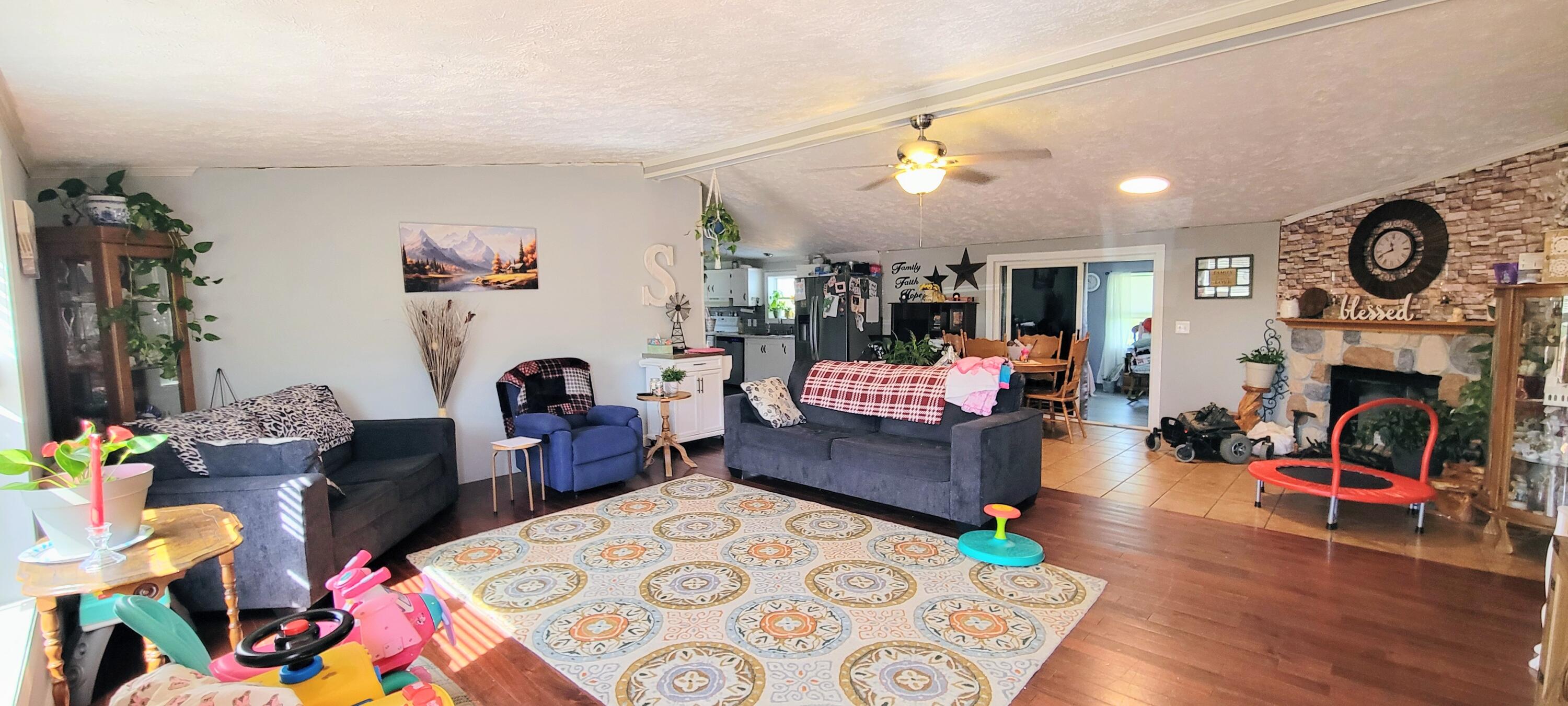 5765 Donaldson Road Property Photo 3