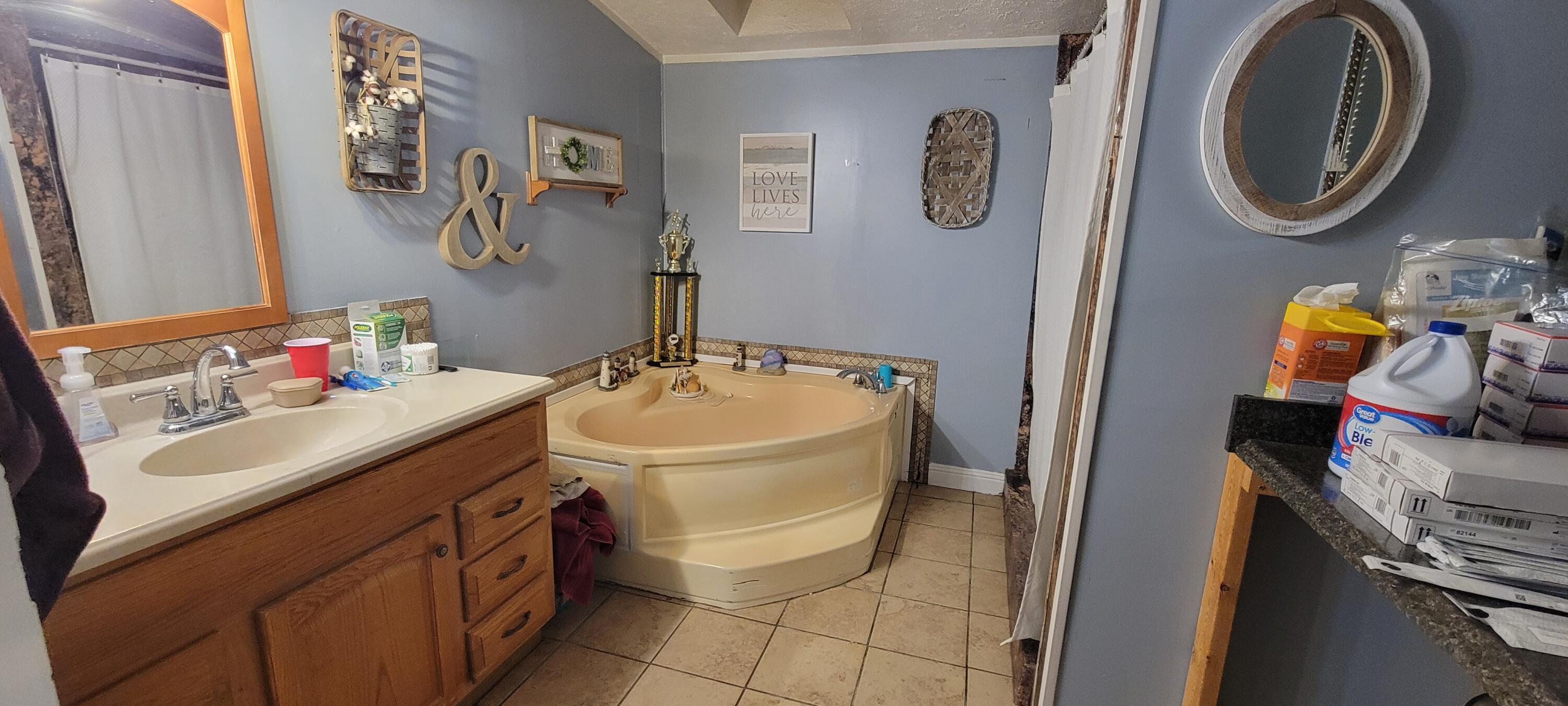 5765 Donaldson Road Property Photo 9