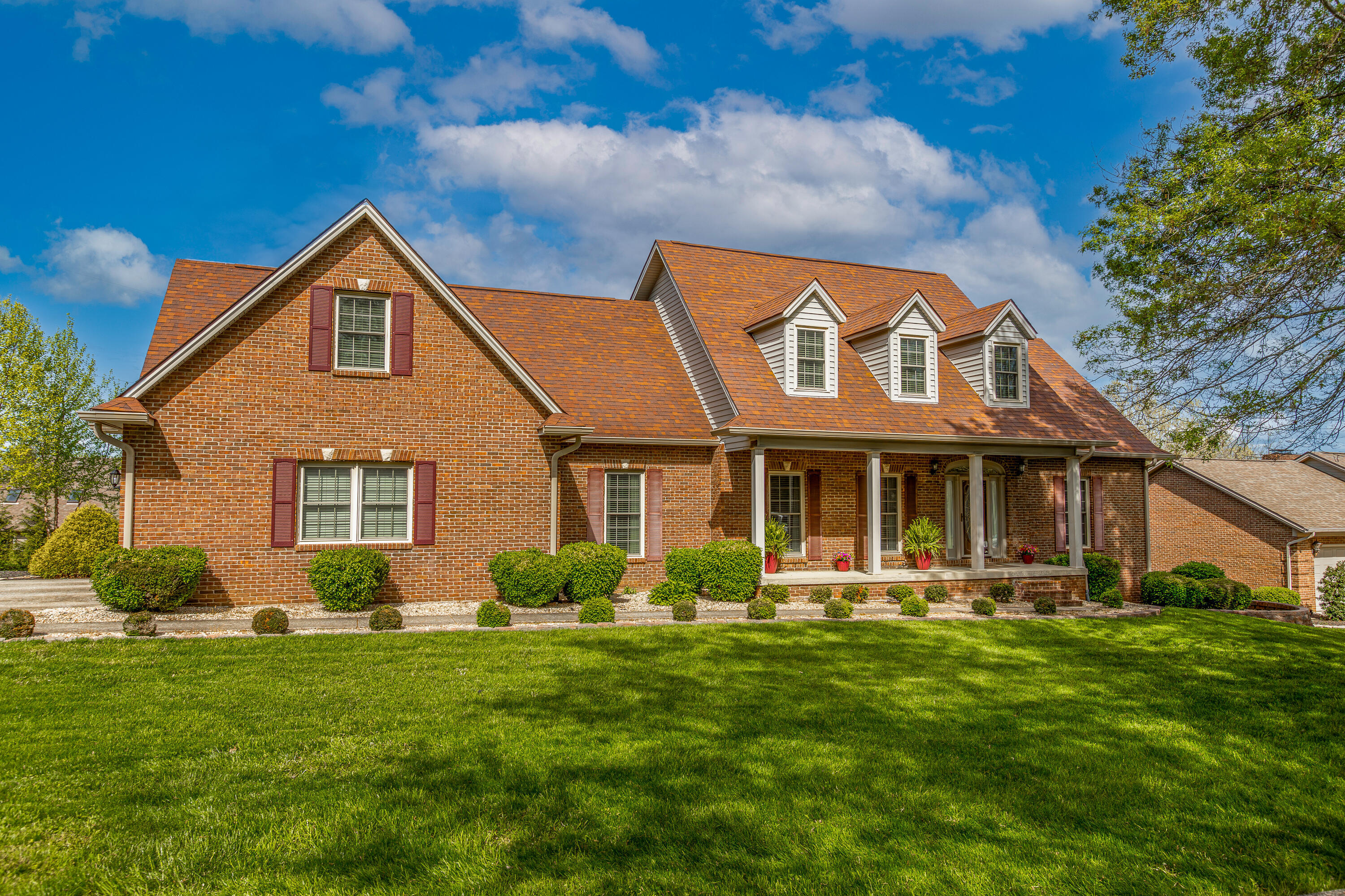 186 Chardonnay Court Property Photo 2