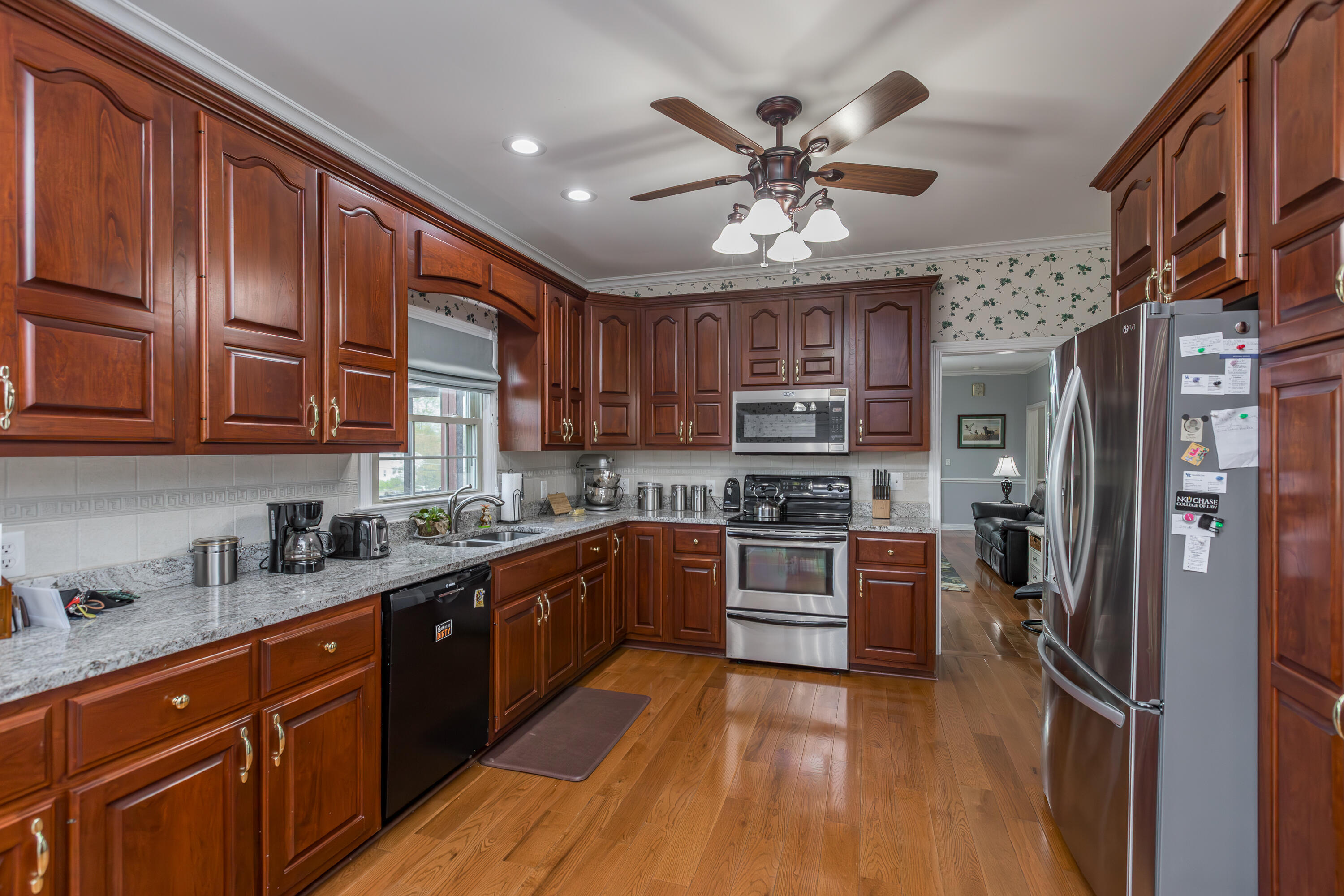 186 Chardonnay Court Property Photo 36