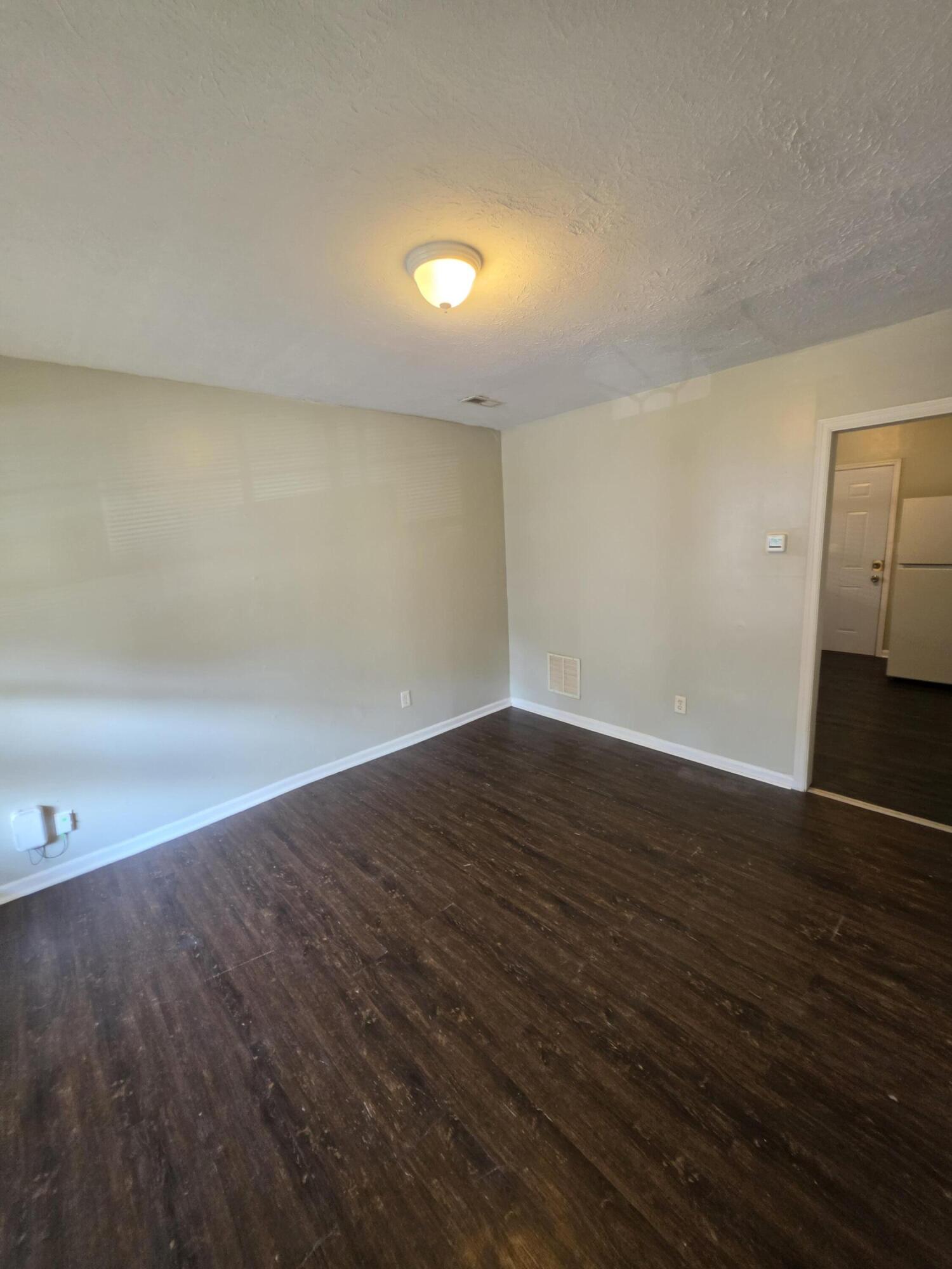523 1/2 Ohio Street Property Photo 2