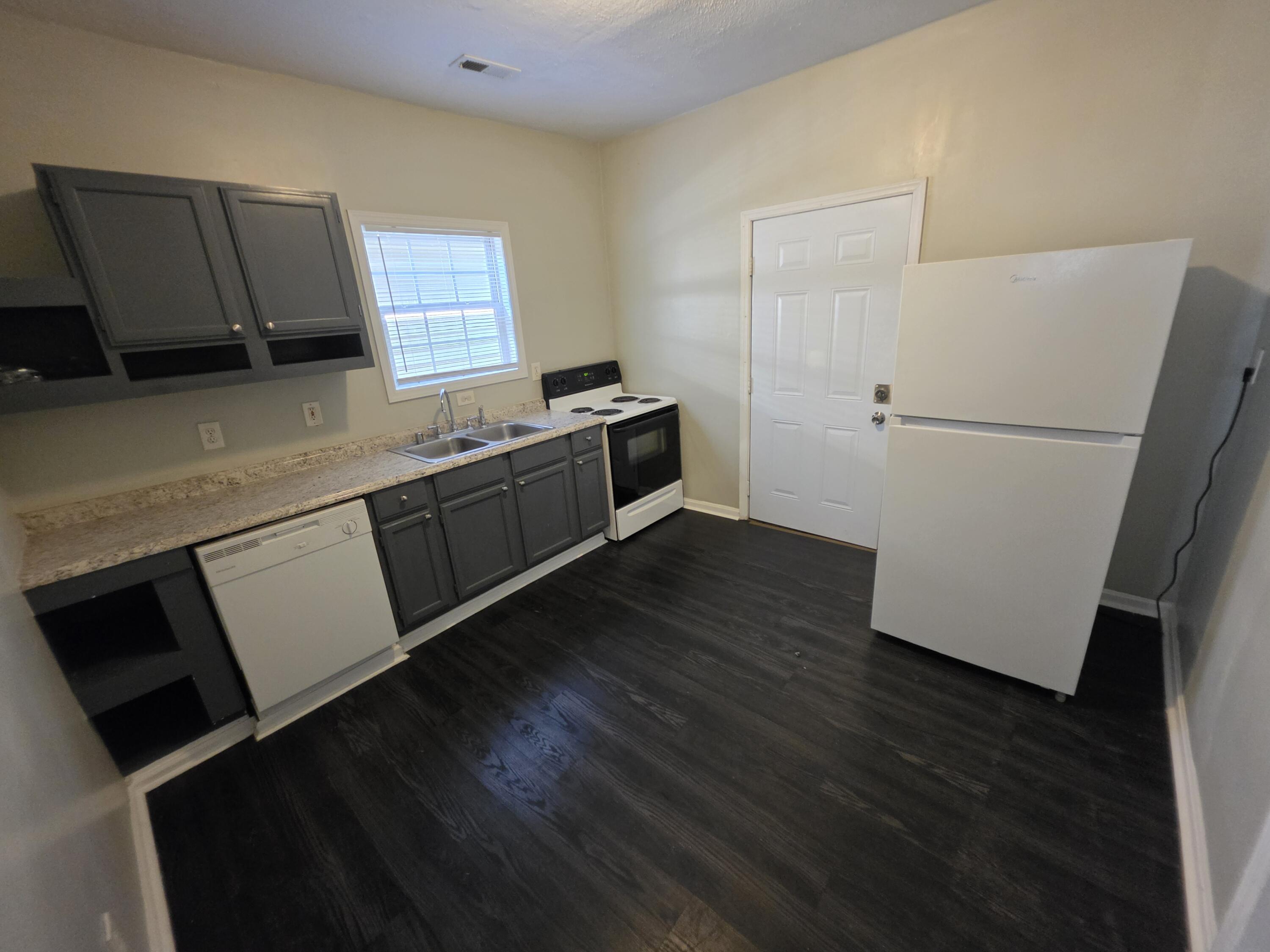 523 1/2 Ohio Street Property Photo 4