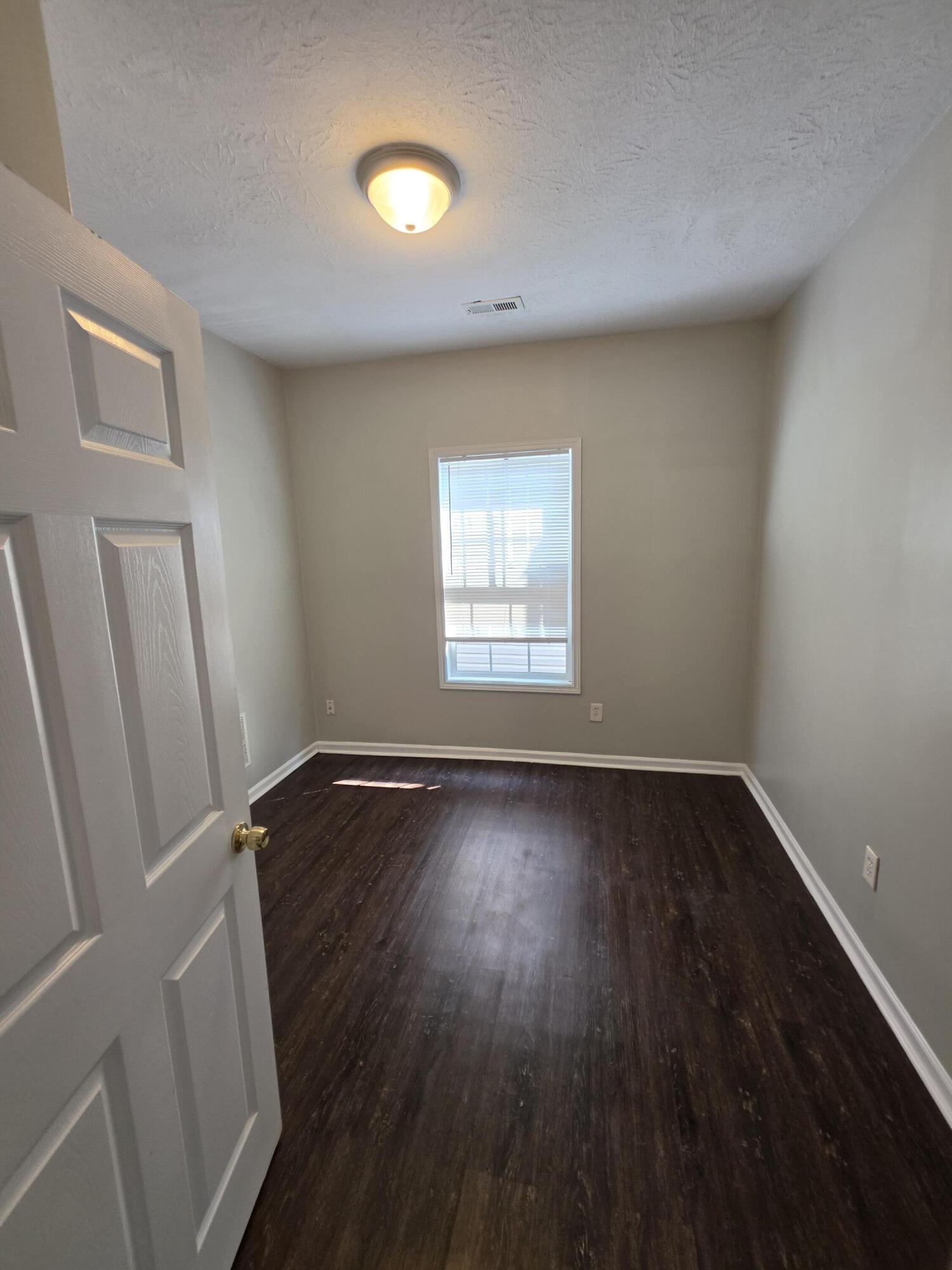 523 1/2 Ohio Street Property Photo 5