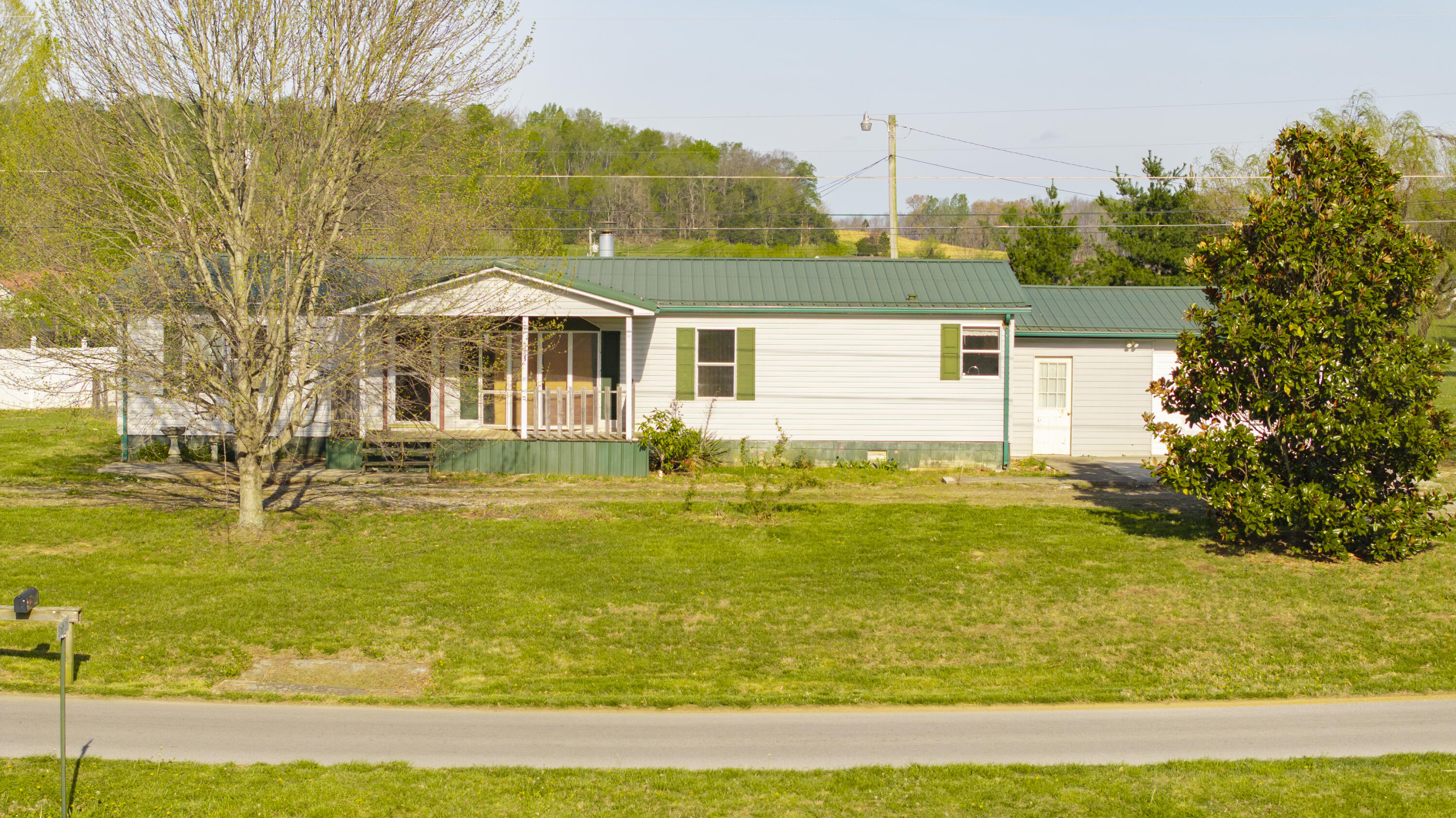 1015 Old Fall Creek Road Property Photo 1